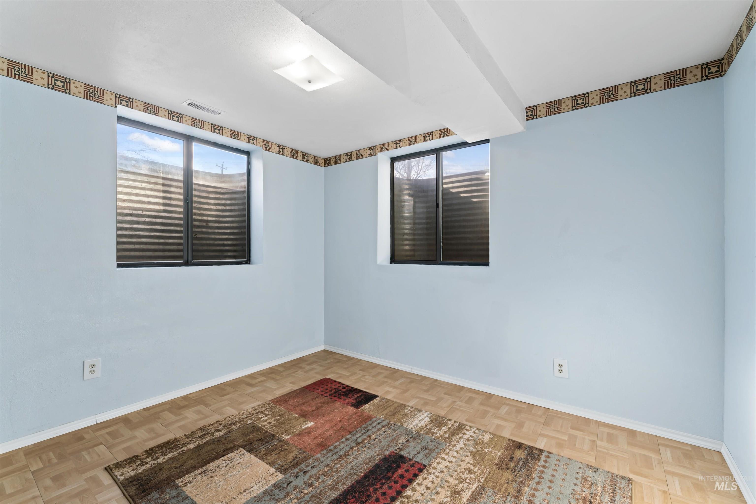 3105 E Eastgate Dr. Property Photo 29