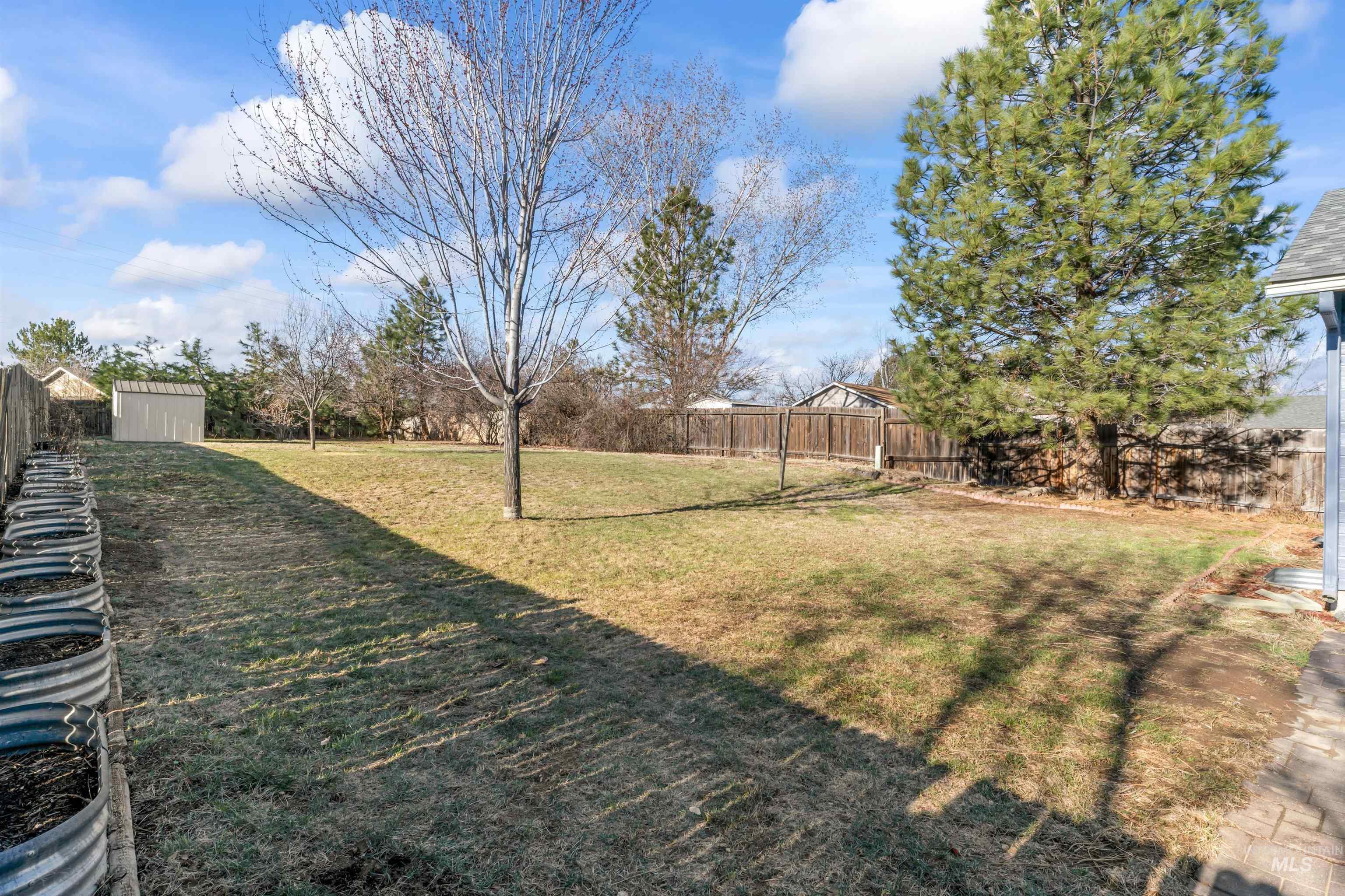 3105 E Eastgate Dr. Property Photo 36