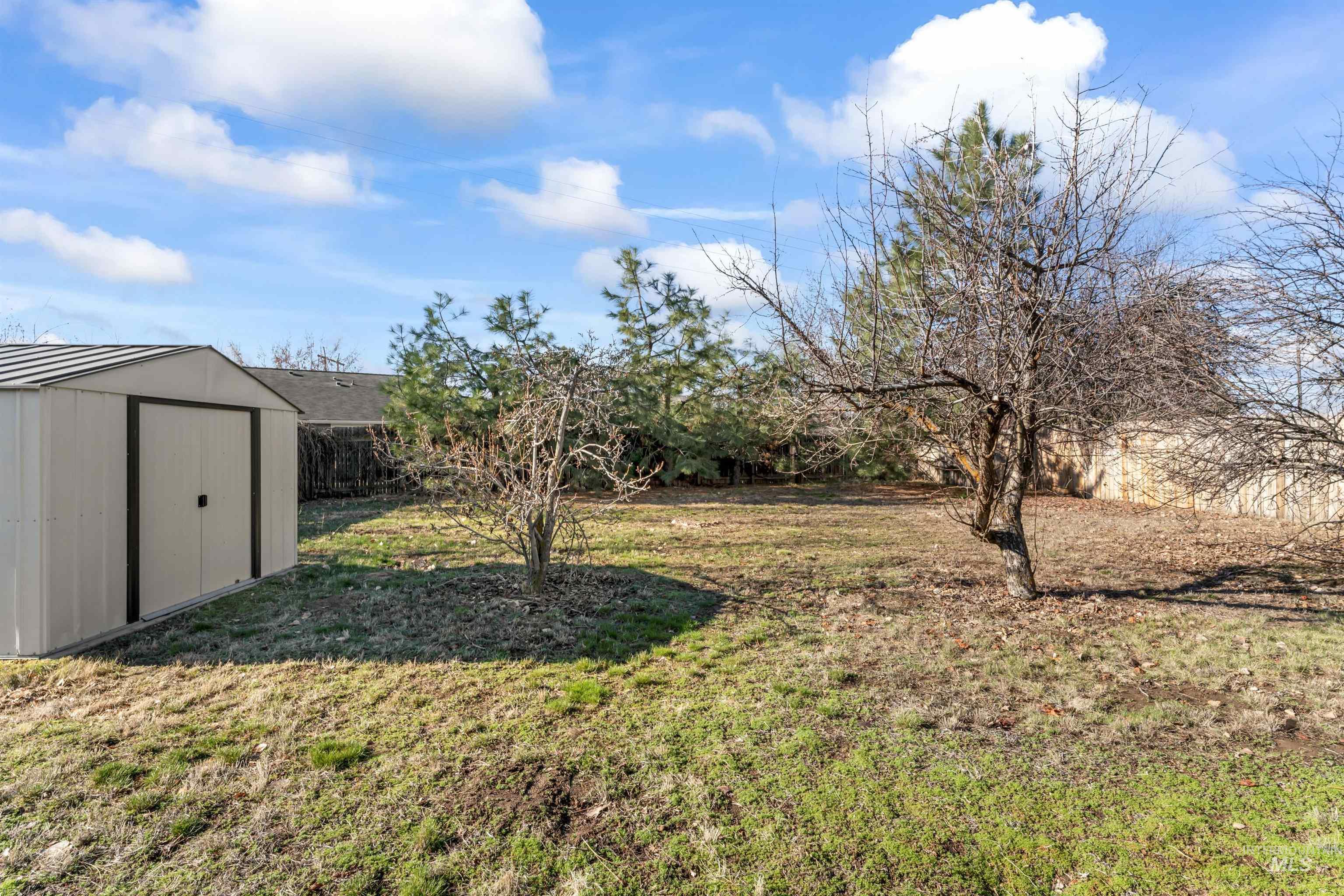 3105 E Eastgate Dr. Property Photo 37