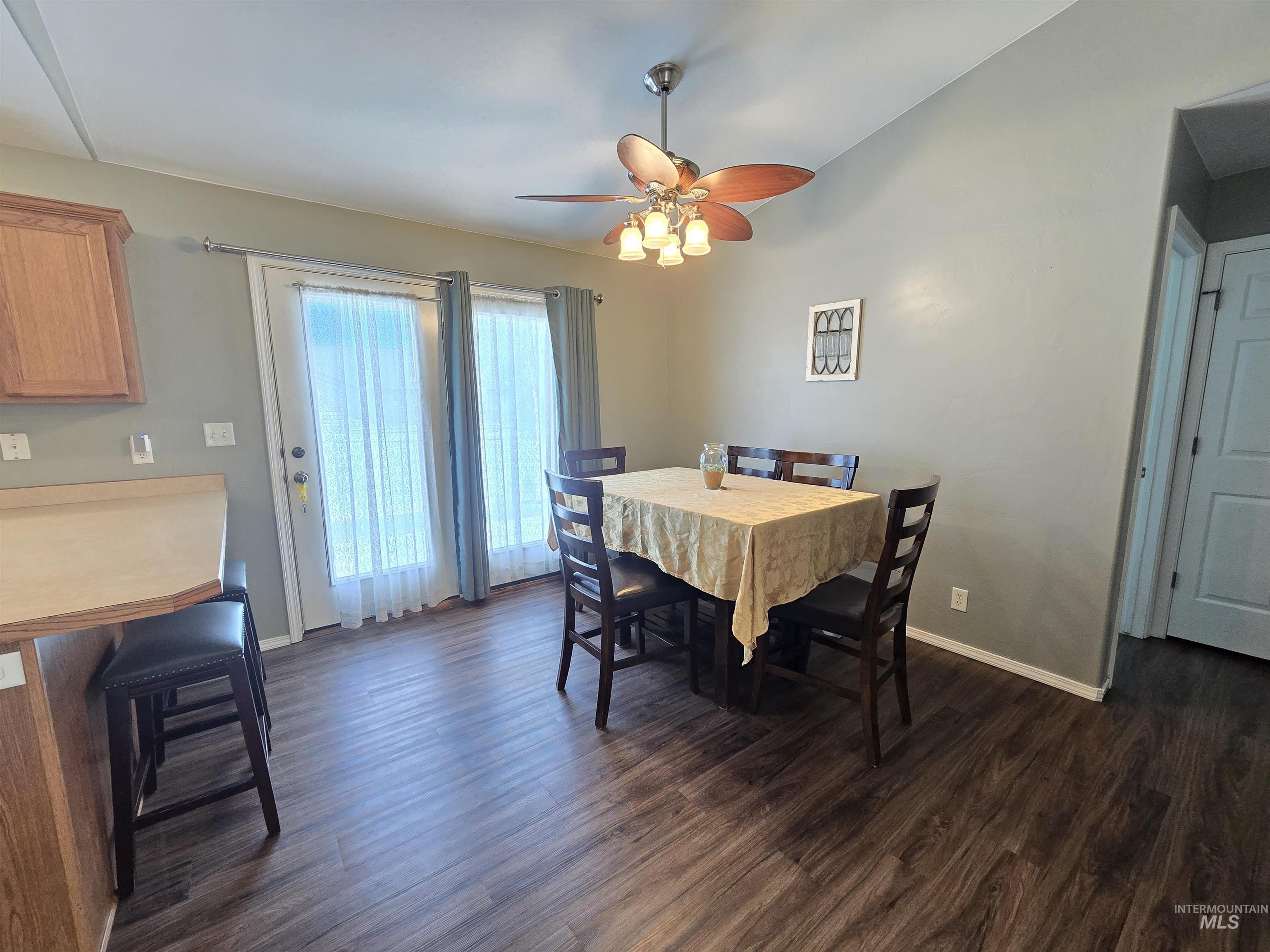 1691 Sundown Way Property Photo 6