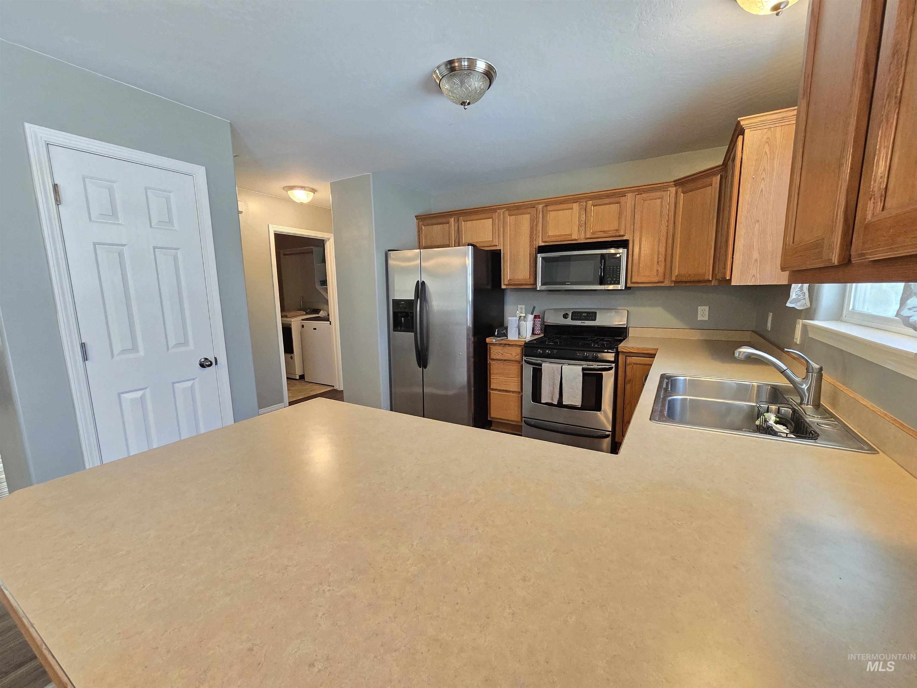 1691 Sundown Way Property Photo 8
