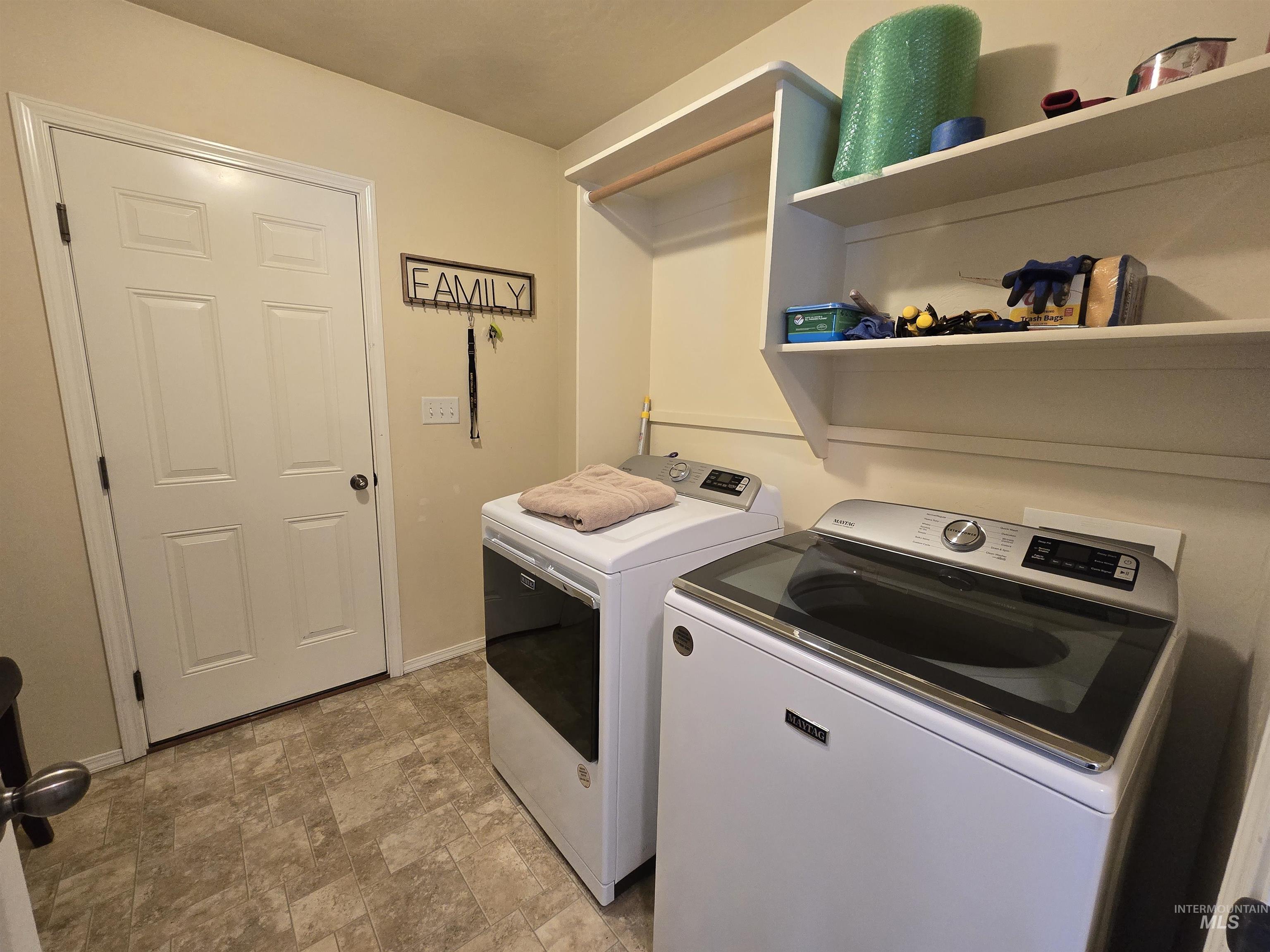 1691 Sundown Way Property Photo 17