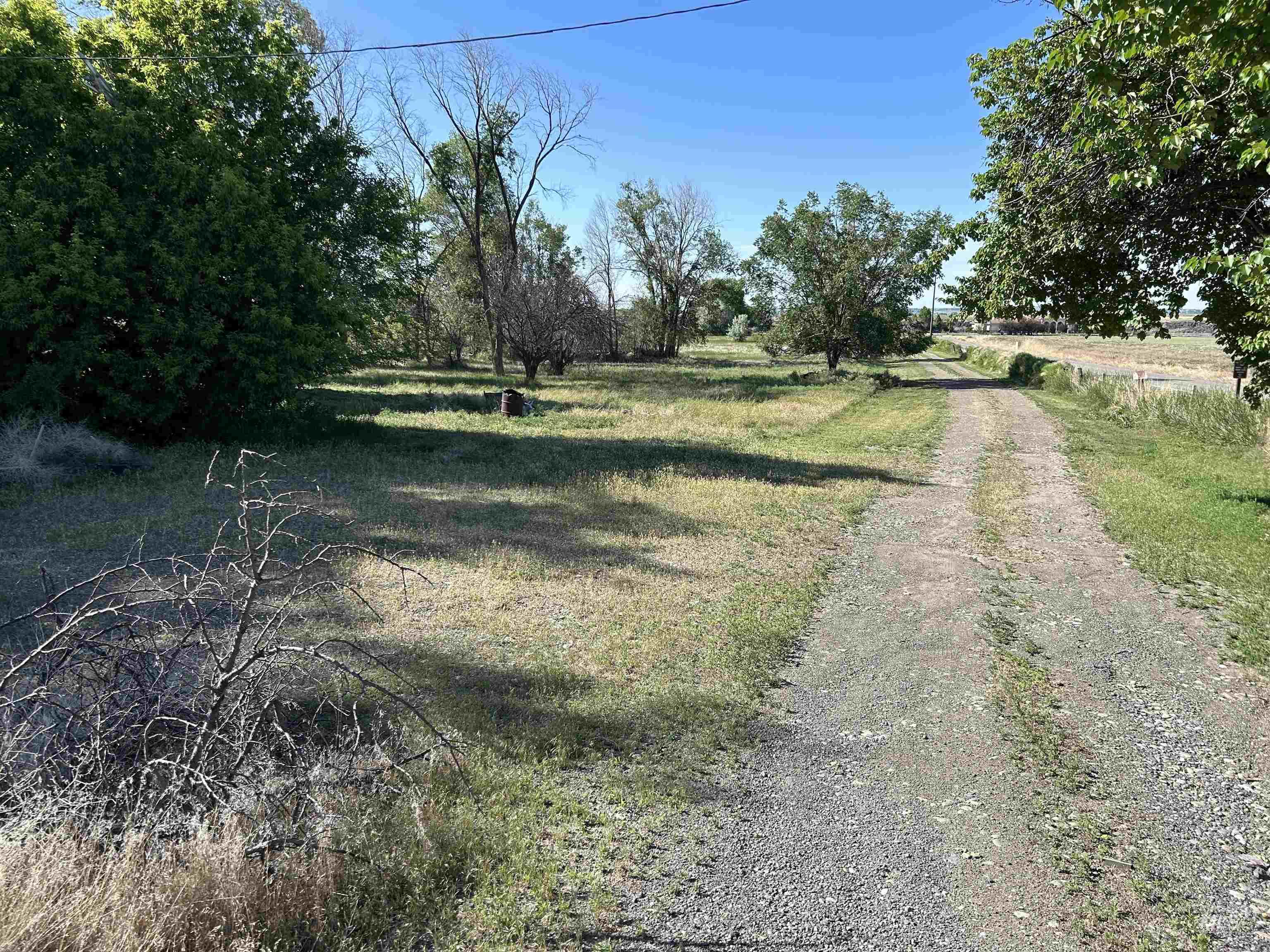 1995 E Pole Line Road Property Photo 8