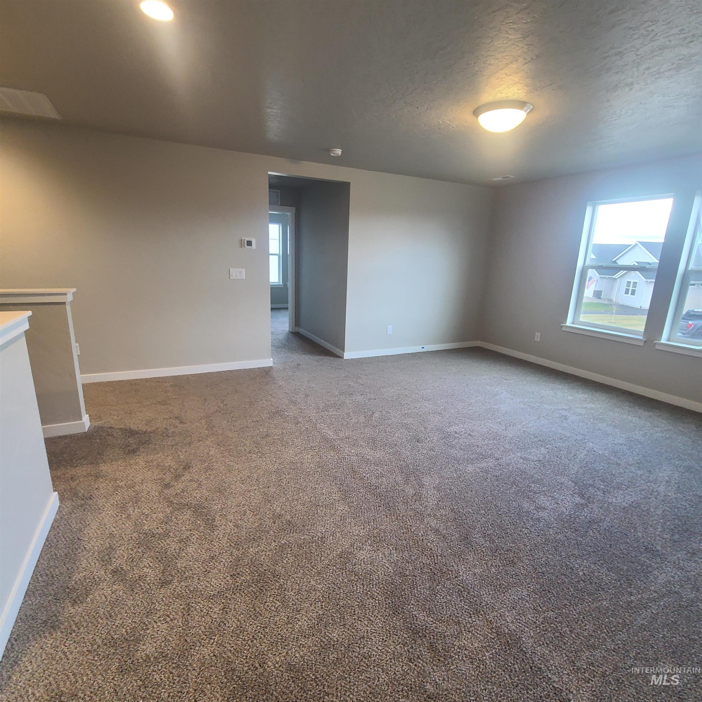 279 W Willow Dale Dr. Property Photo 5