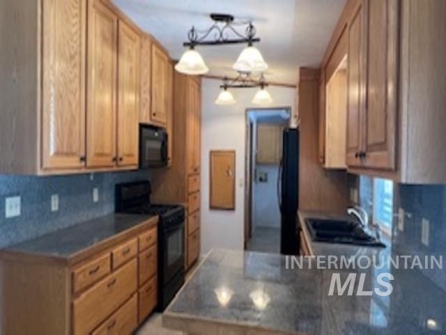 24 Castle Meadow Dr Property Photo 8