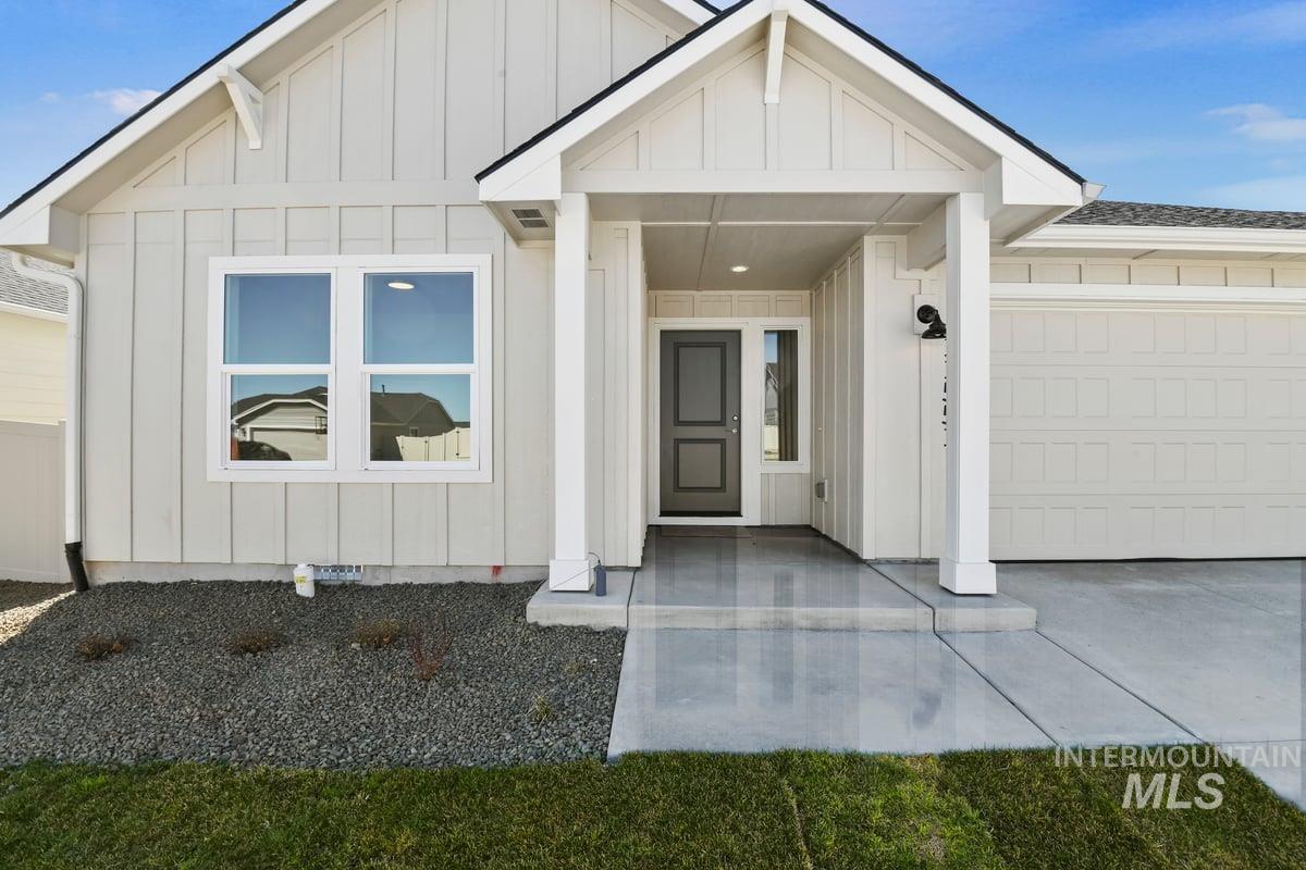11551 W Black Dog Dr. Property Photo 2