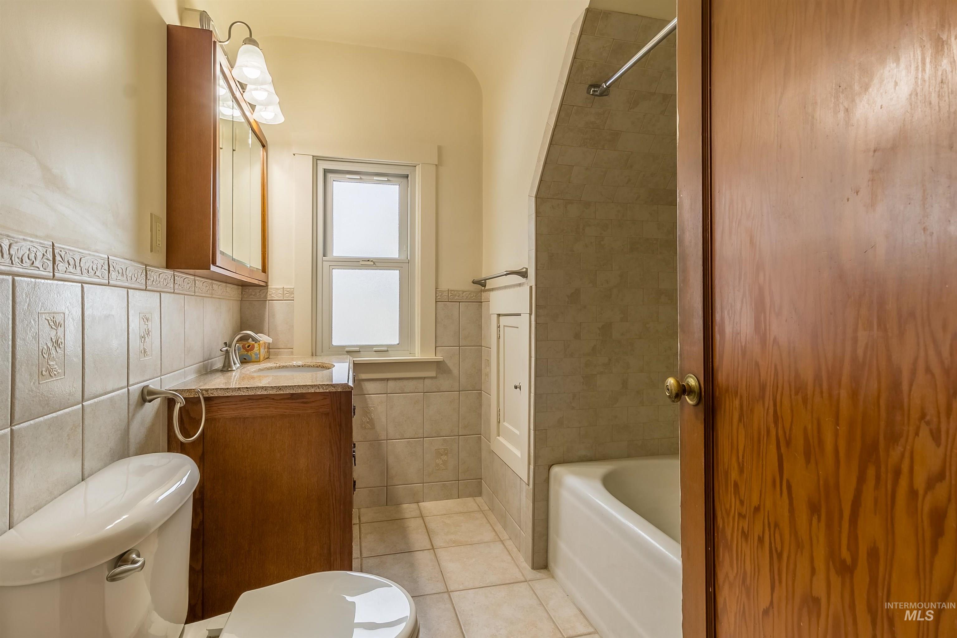 1106 E 6th Street Property Photo 32