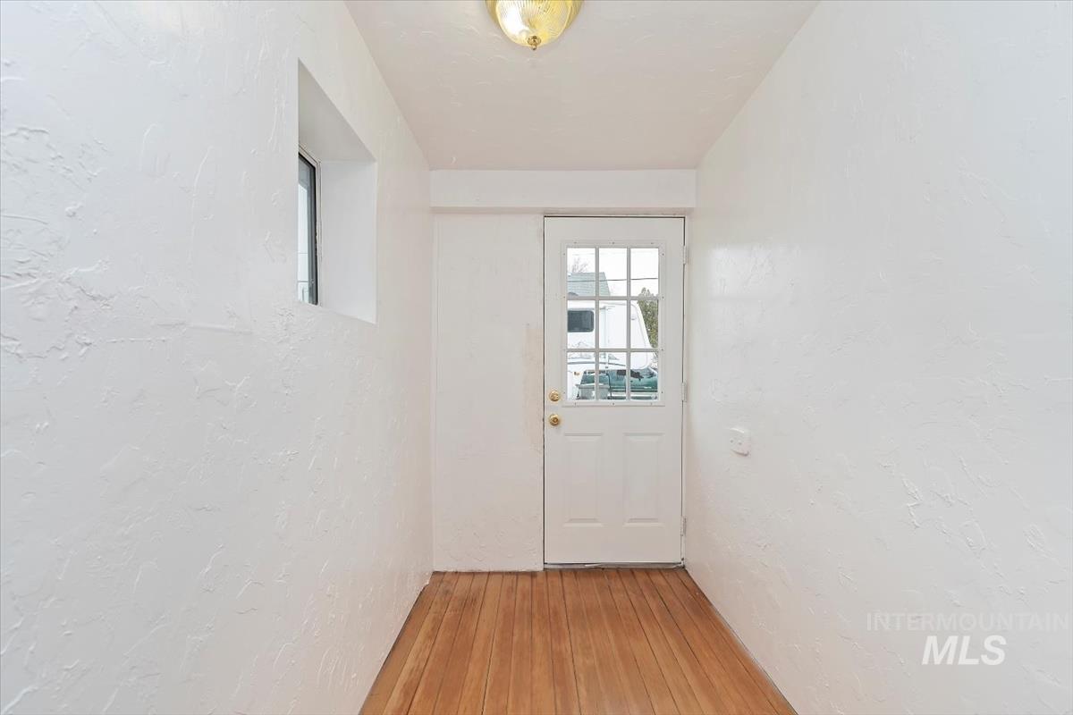 115 5th St Property Photo 16