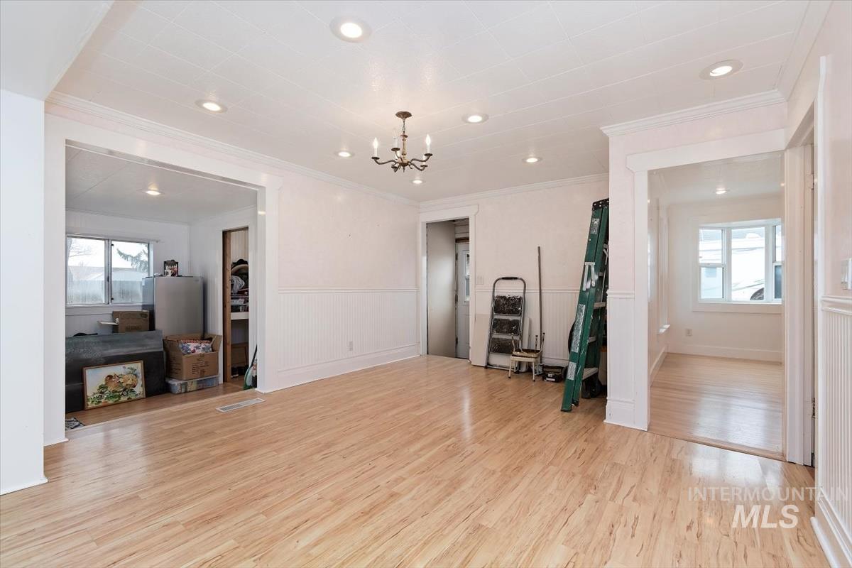 115 5th St Property Photo 21