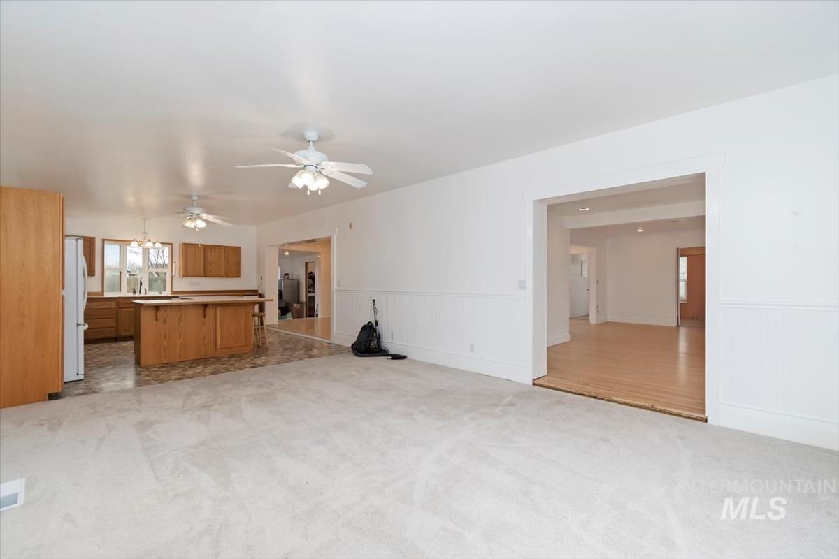115 5th St Property Photo 34