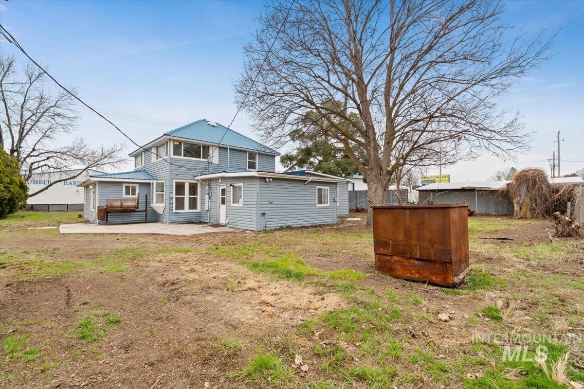 115 5th St Property Photo 41