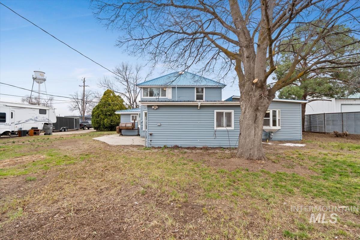 115 5th St Property Photo 42