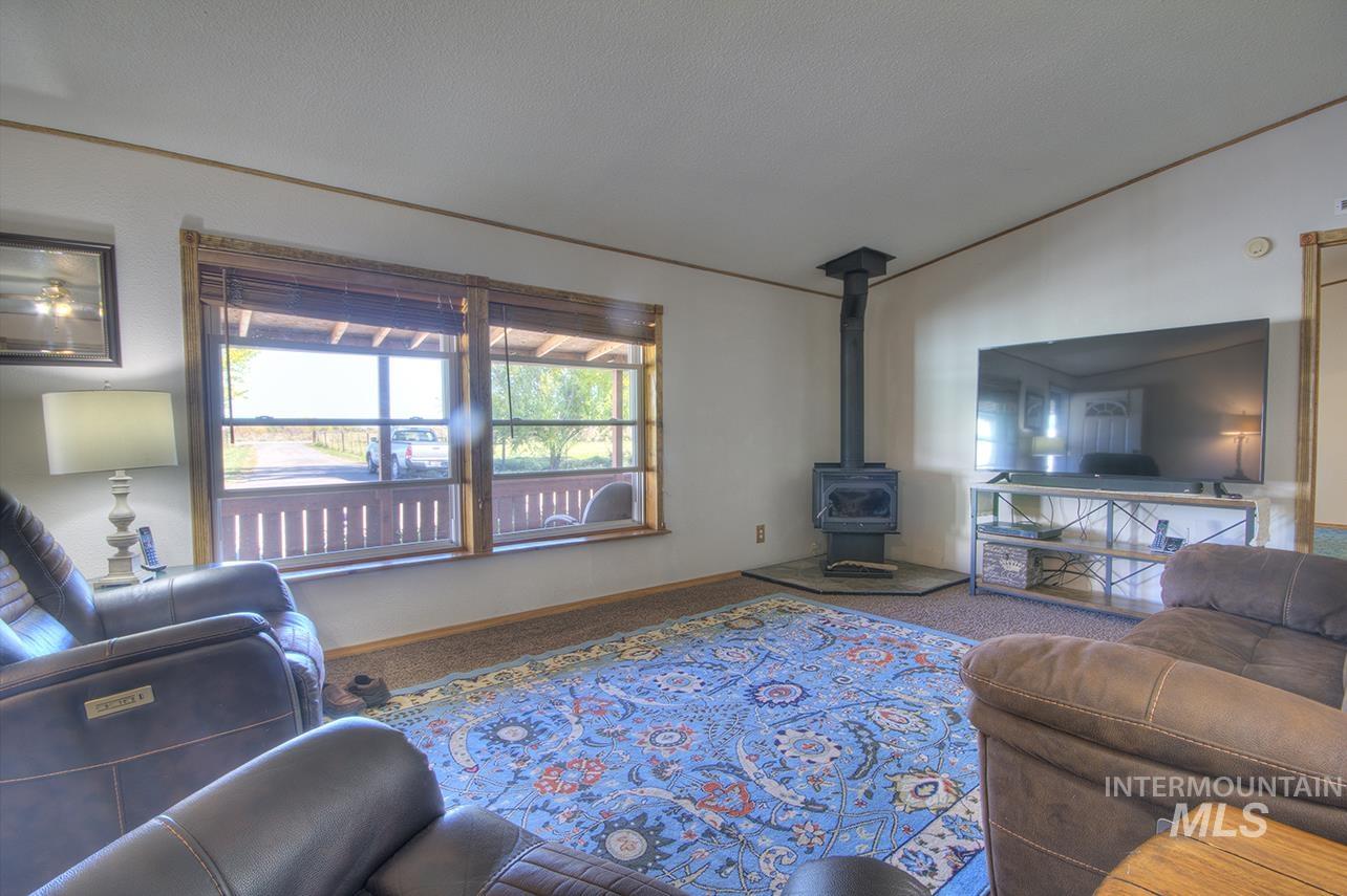 2625 Berglund Rd. Property Photo 10