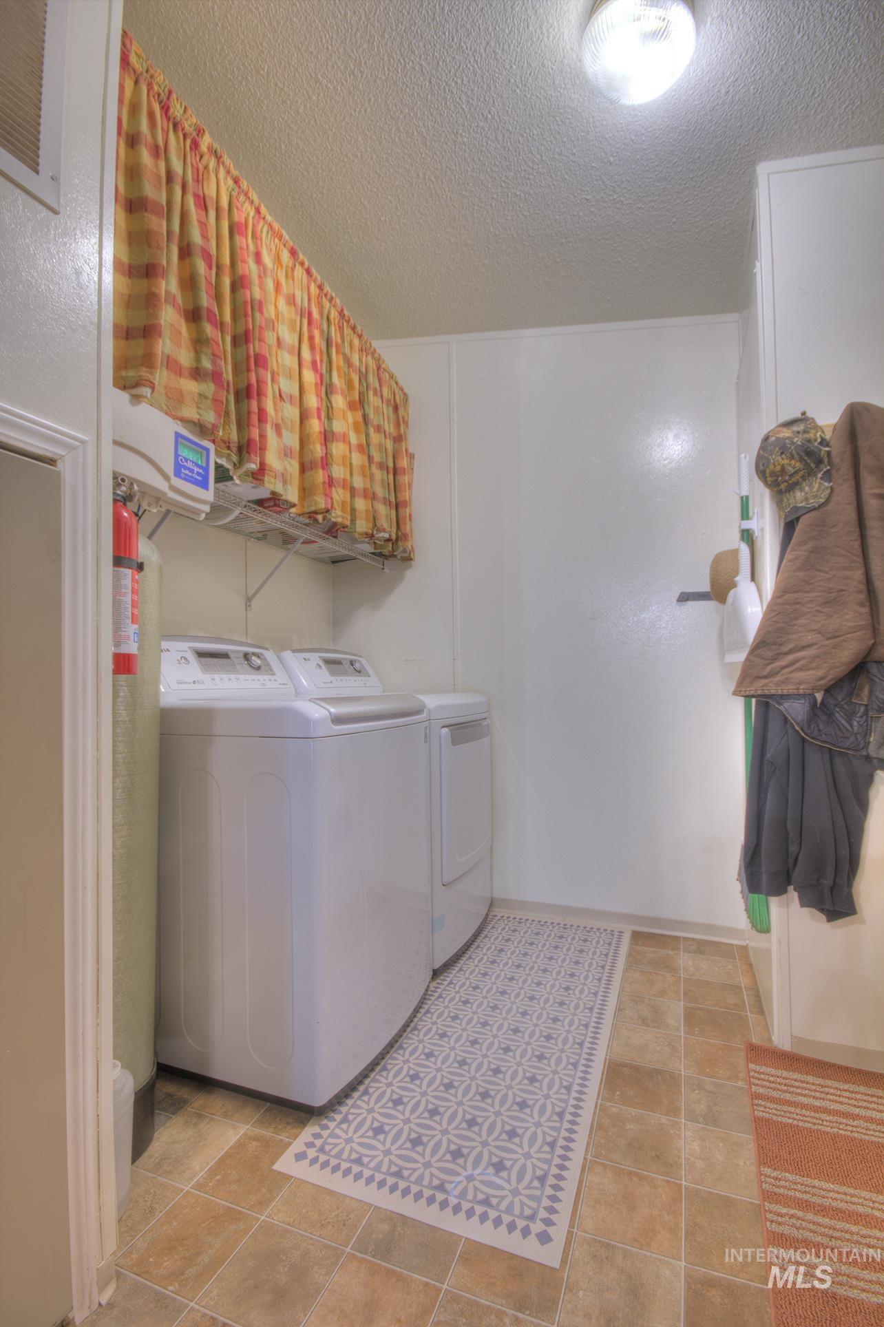 2625 Berglund Rd. Property Photo 17