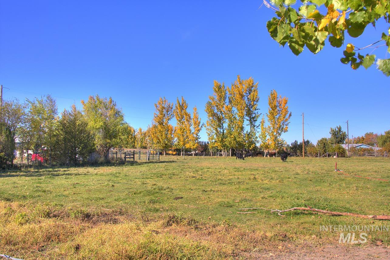 2625 Berglund Rd. Property Photo 41