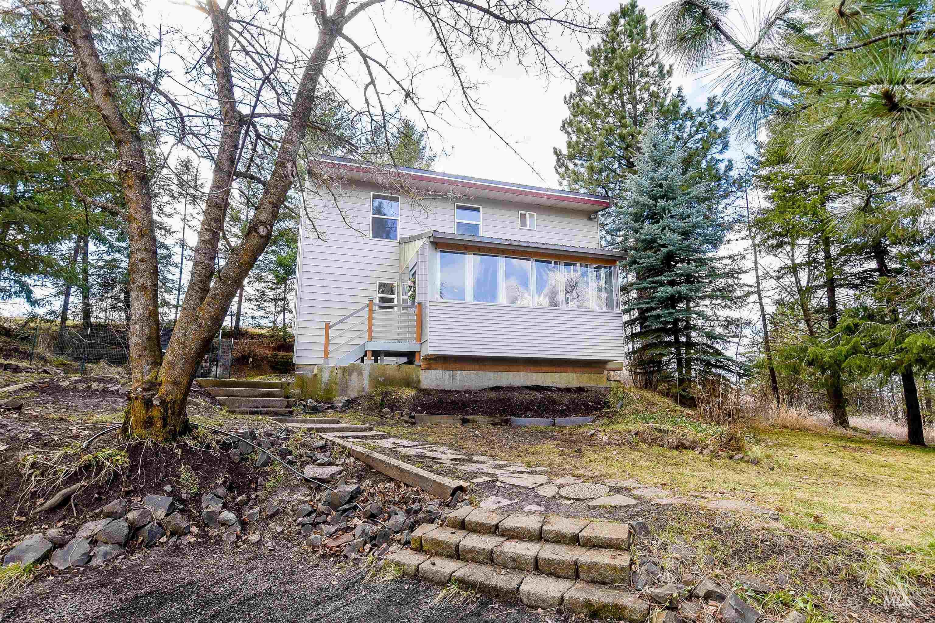 585 Pavel Ct Property Photo 2