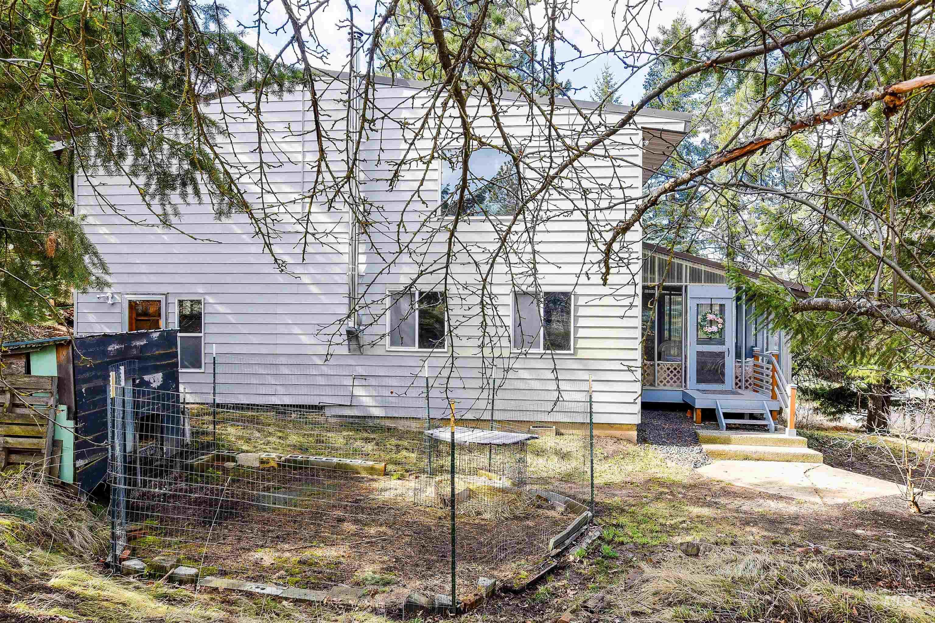 585 Pavel Ct Property Photo 26
