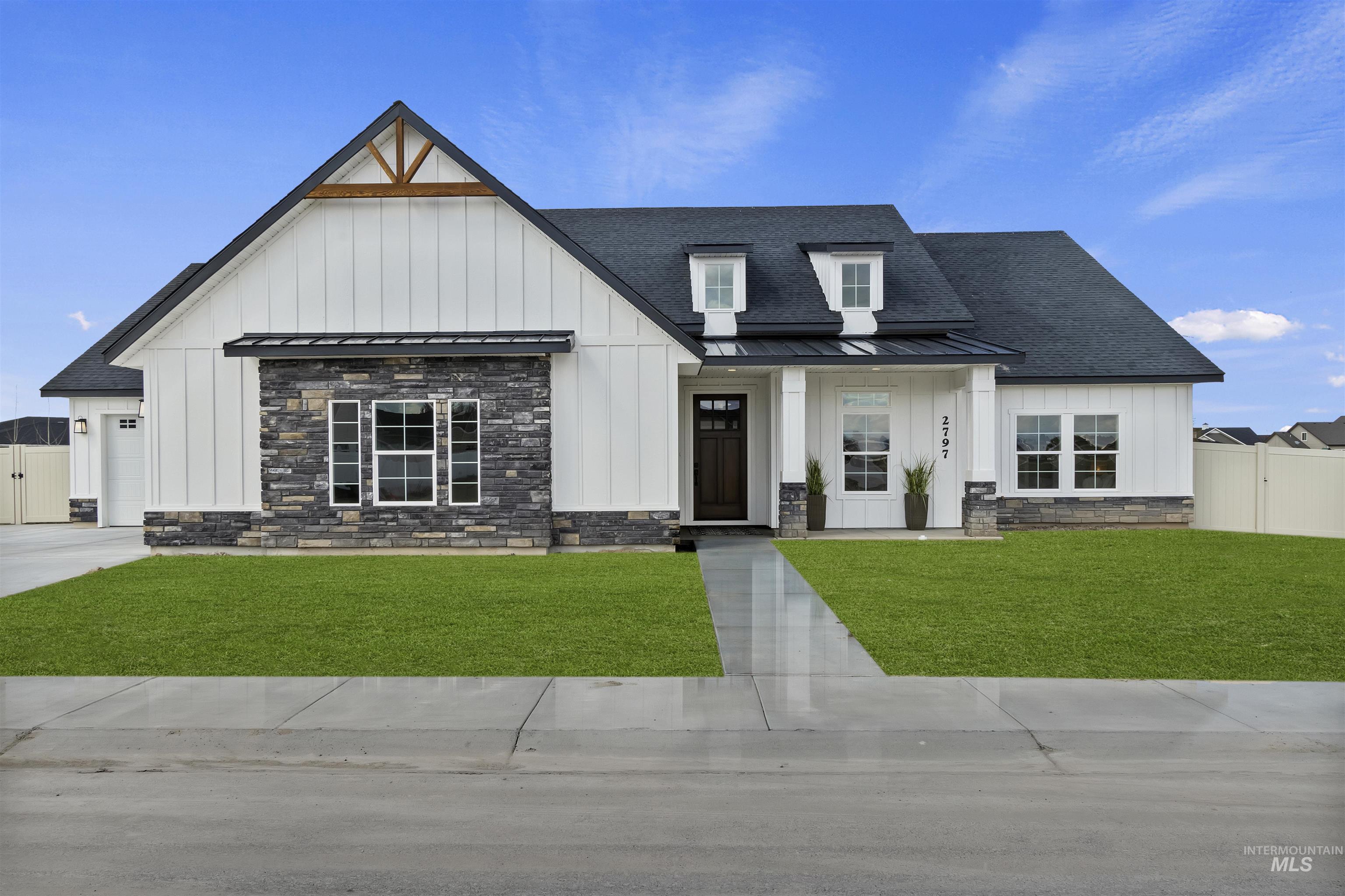 2797 Meadowbrook Dr
