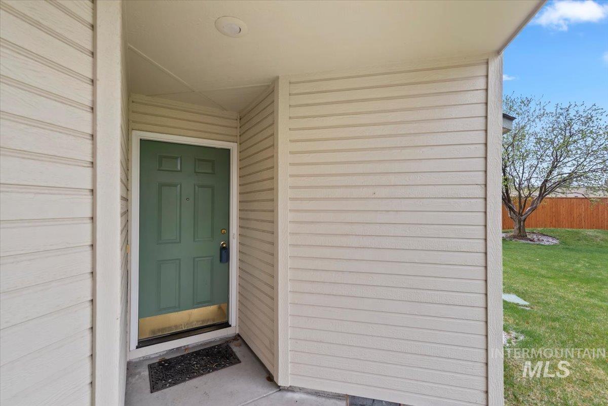 10433 W Bantam Street Property Photo 2