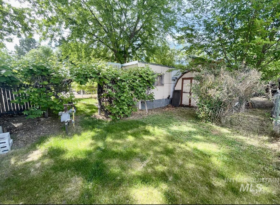 321 E Idaho St Property Photo
