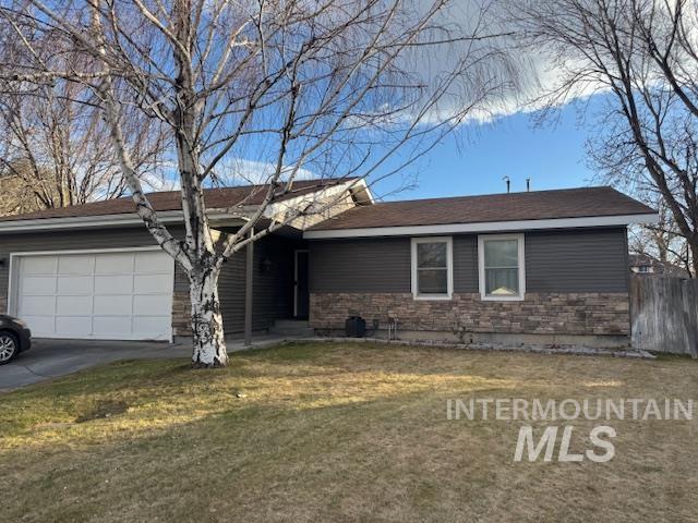 1049 Twin Parks Property Photo