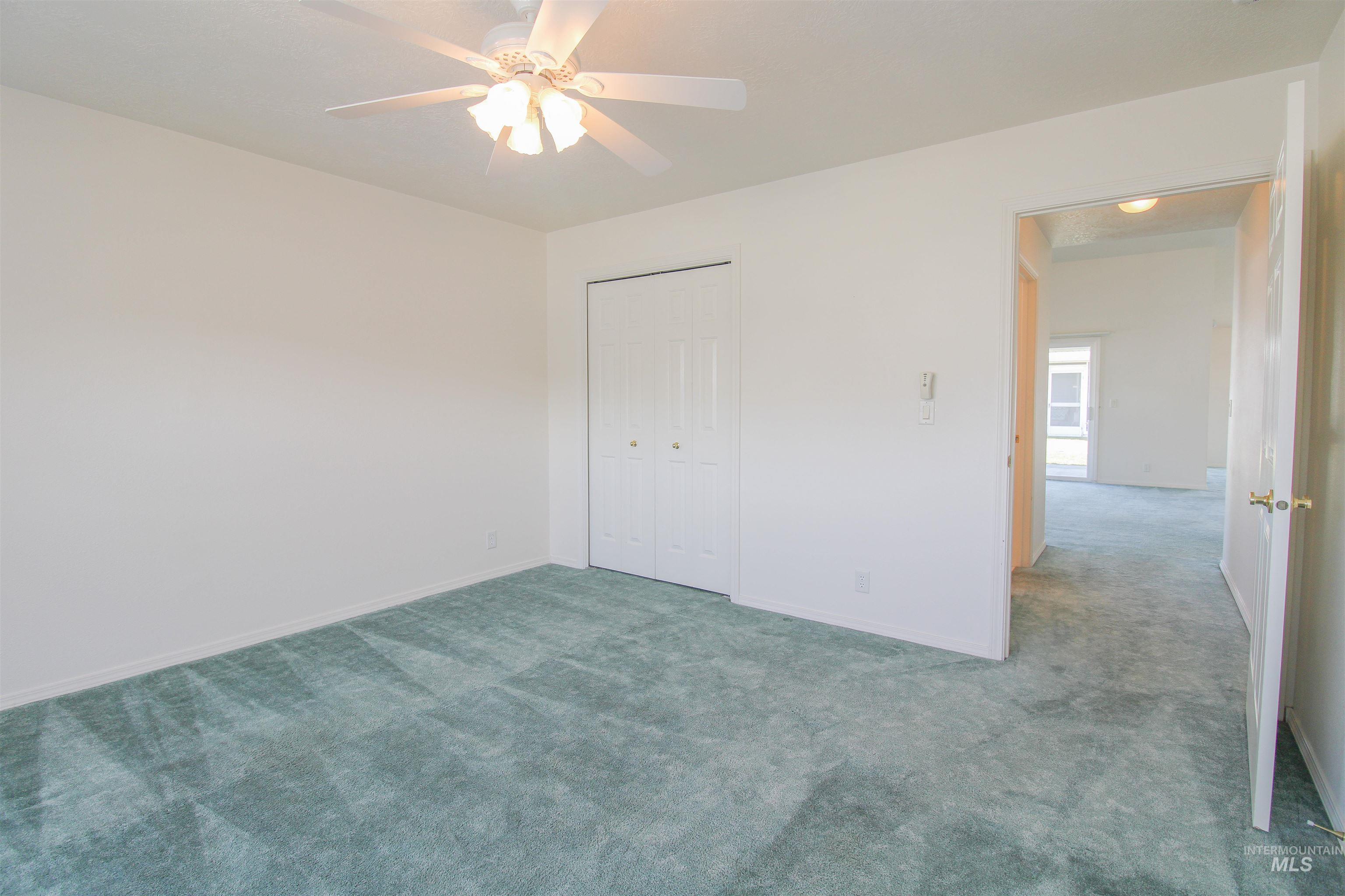 636 N Sterling St Property Photo 8