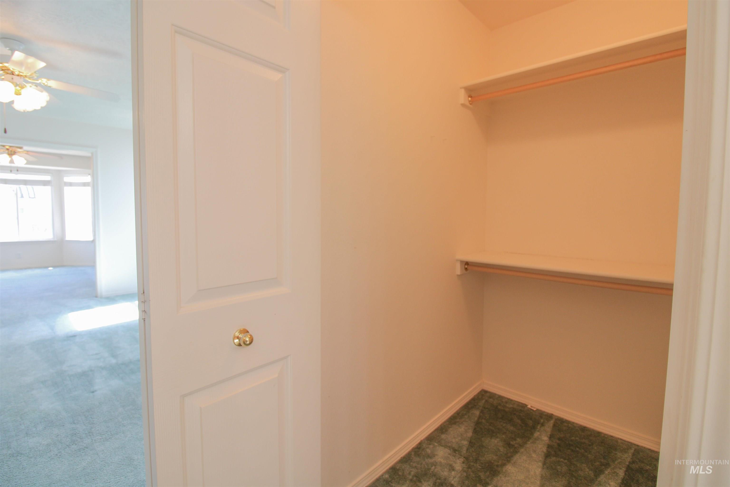636 N Sterling St Property Photo 16