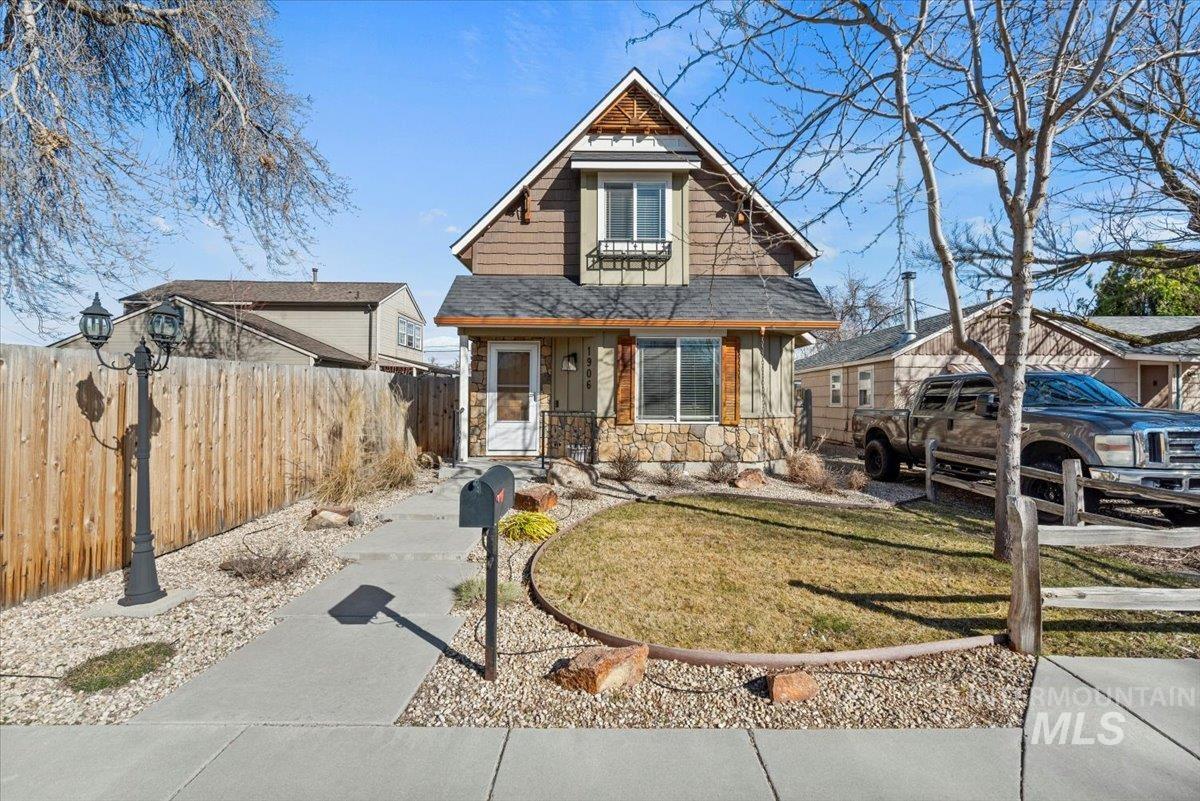 1906 S Hervey Street Property Photo