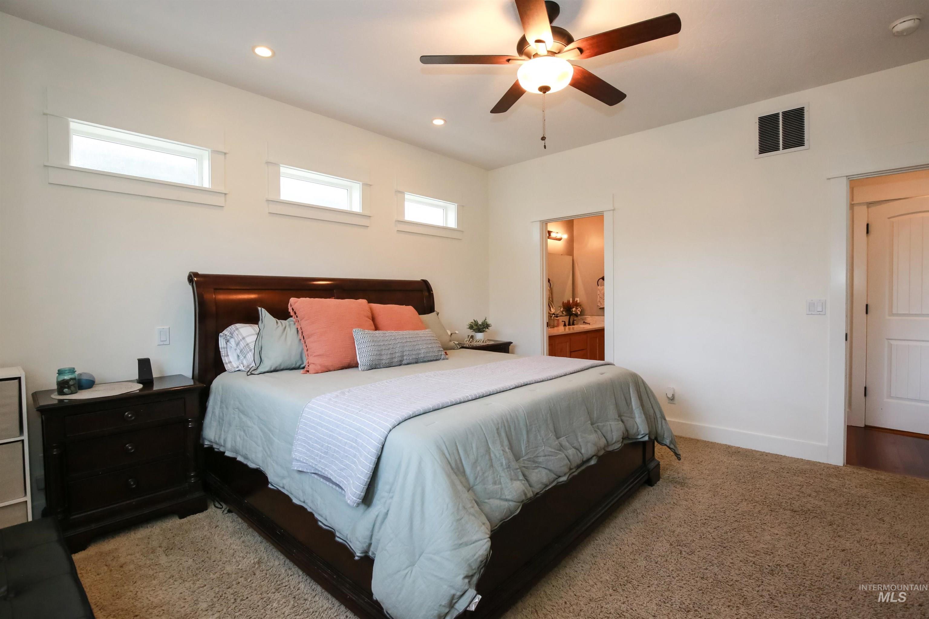310 Crimson Circle E Property Photo 19