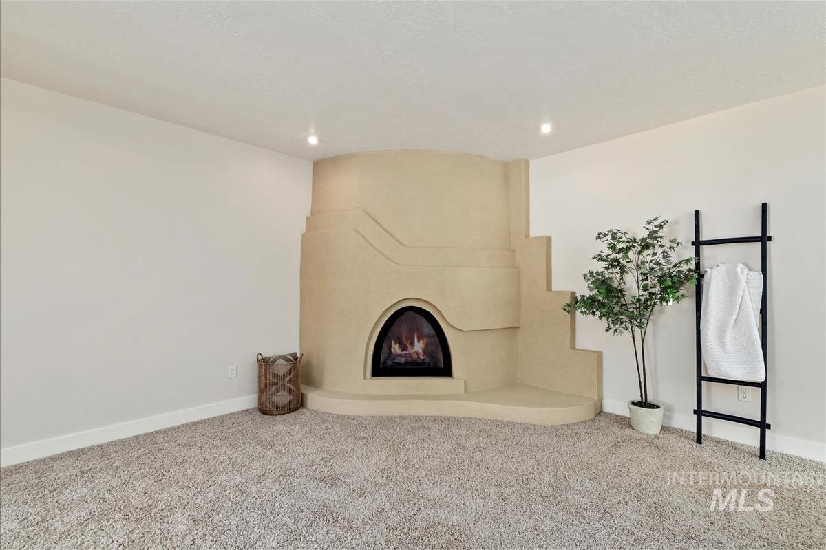 4020 S Talus Ave Property Photo 5