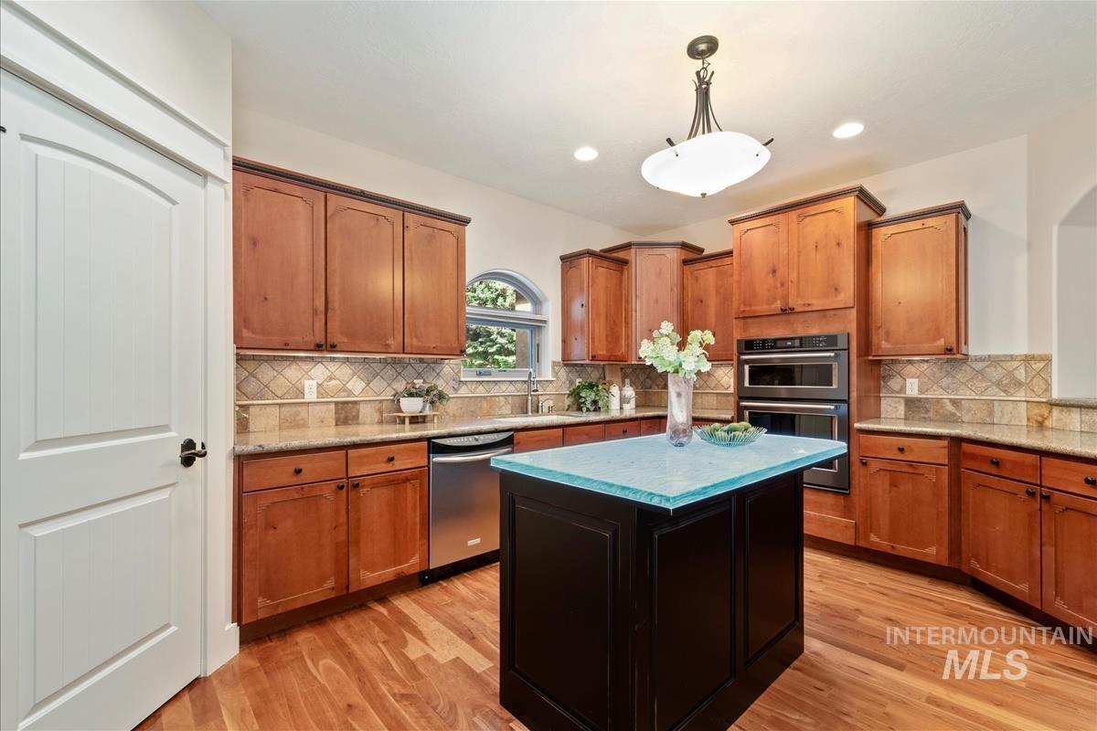 4020 S Talus Ave Property Photo 10