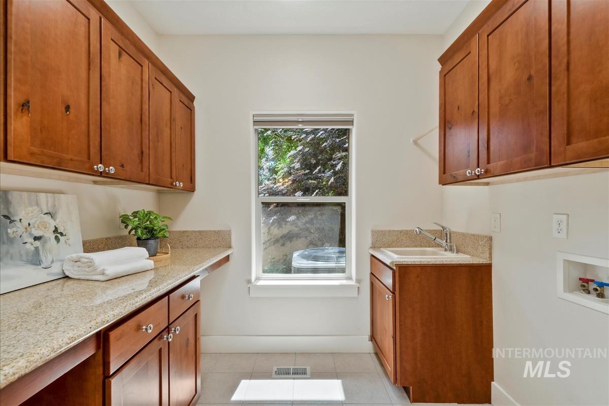 4020 S Talus Ave Property Photo 30