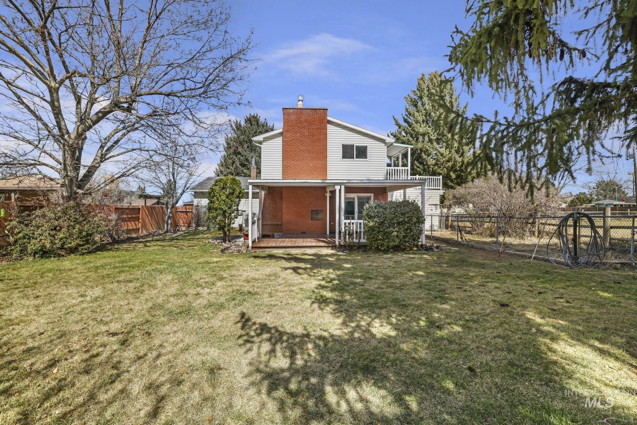 2144 Crestwood Dr Property Photo 41