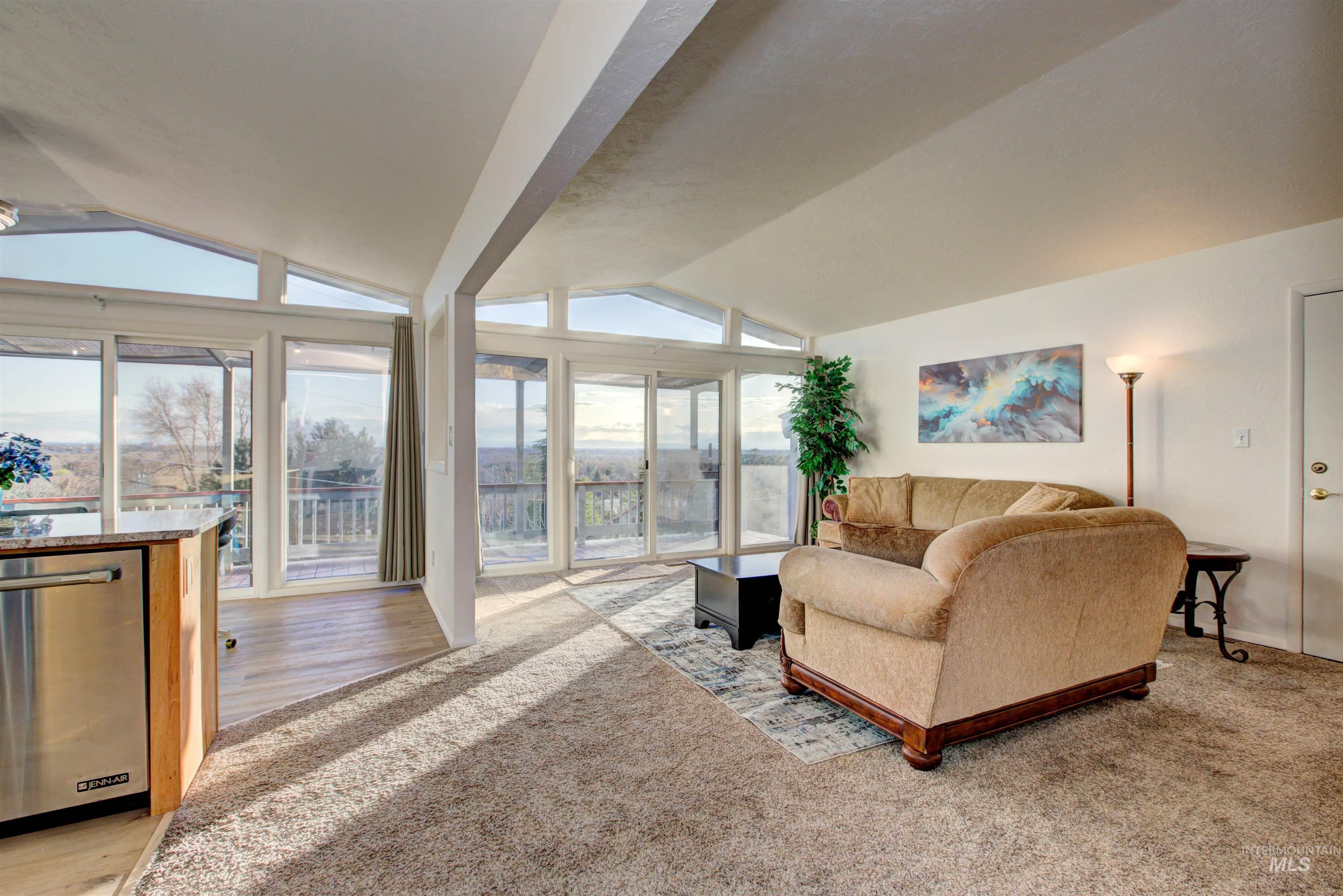 4420 N Ginzel Street Property Photo 5