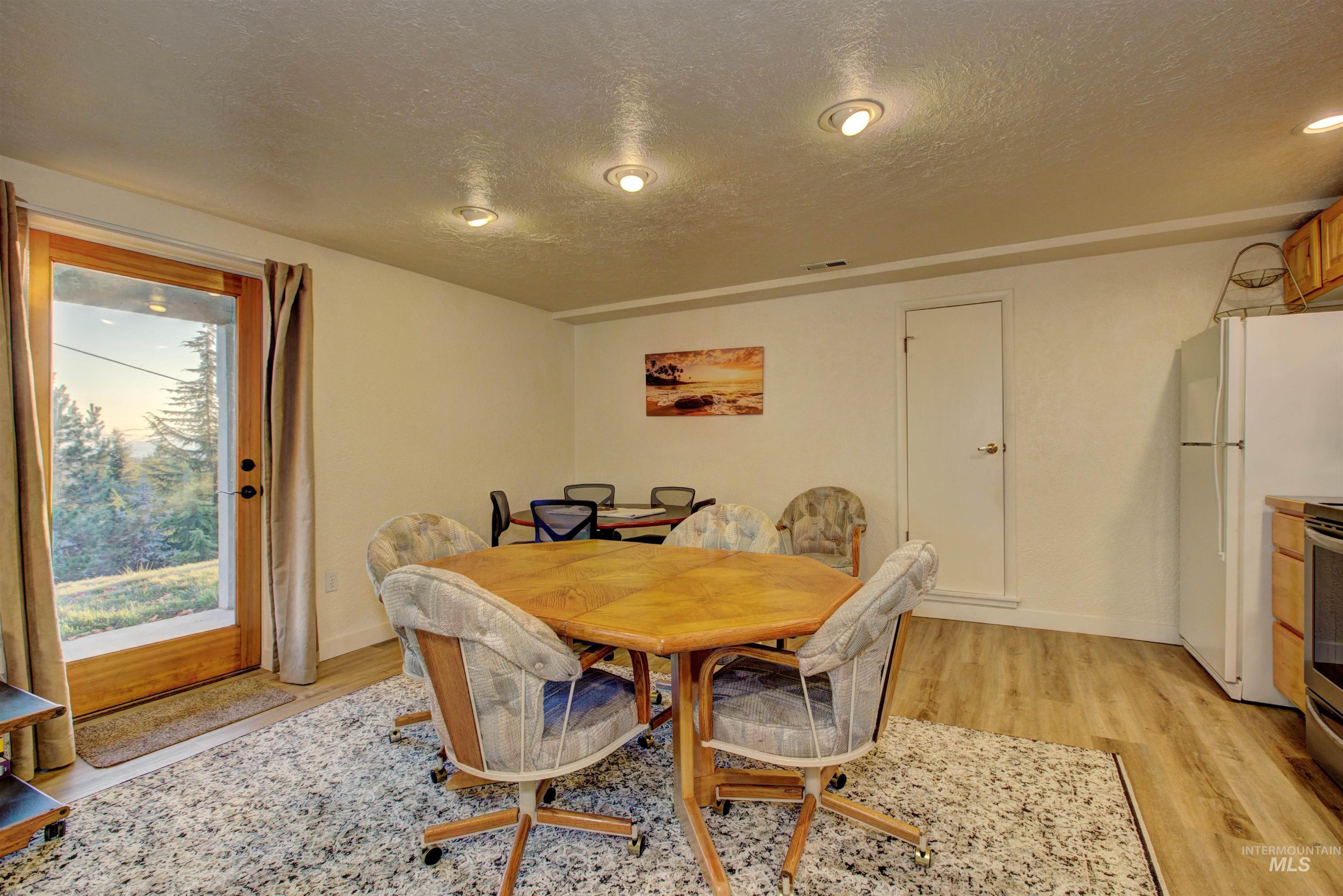 4420 N Ginzel Street Property Photo 32