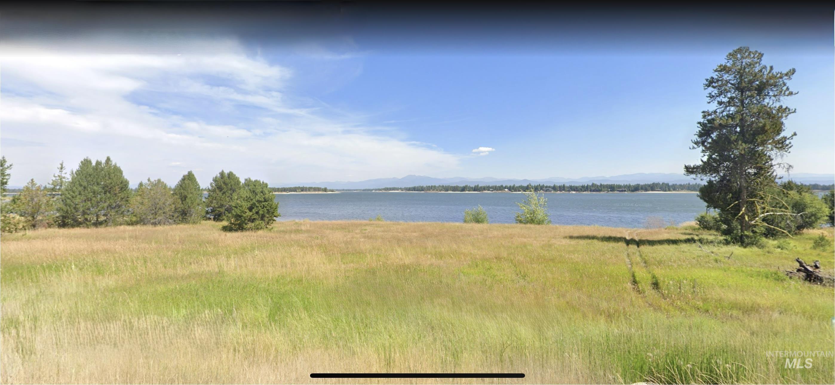 2231 W Mountain Rd Property Photo 5