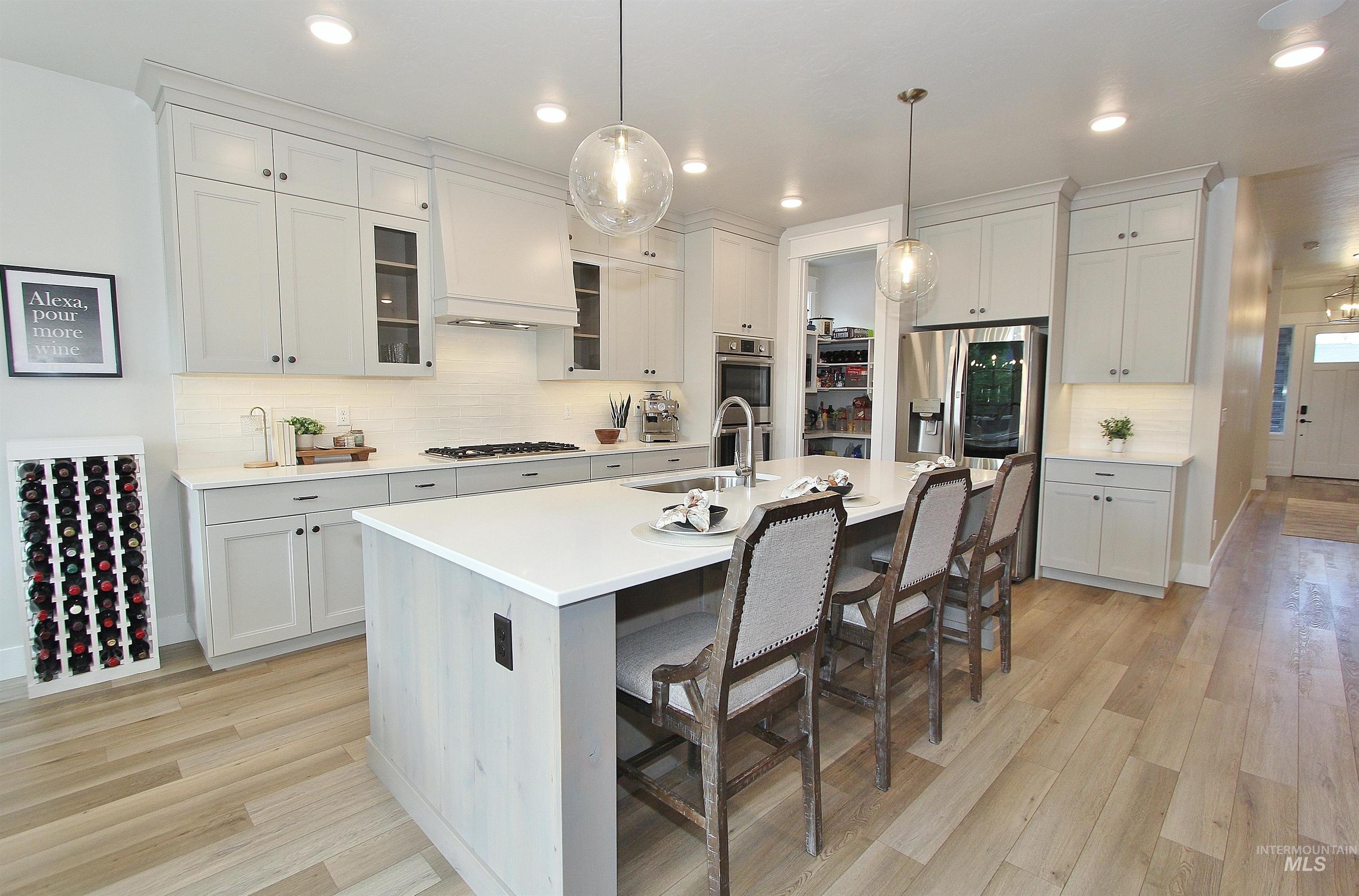 520 S Prospector Lane Property Photo 1