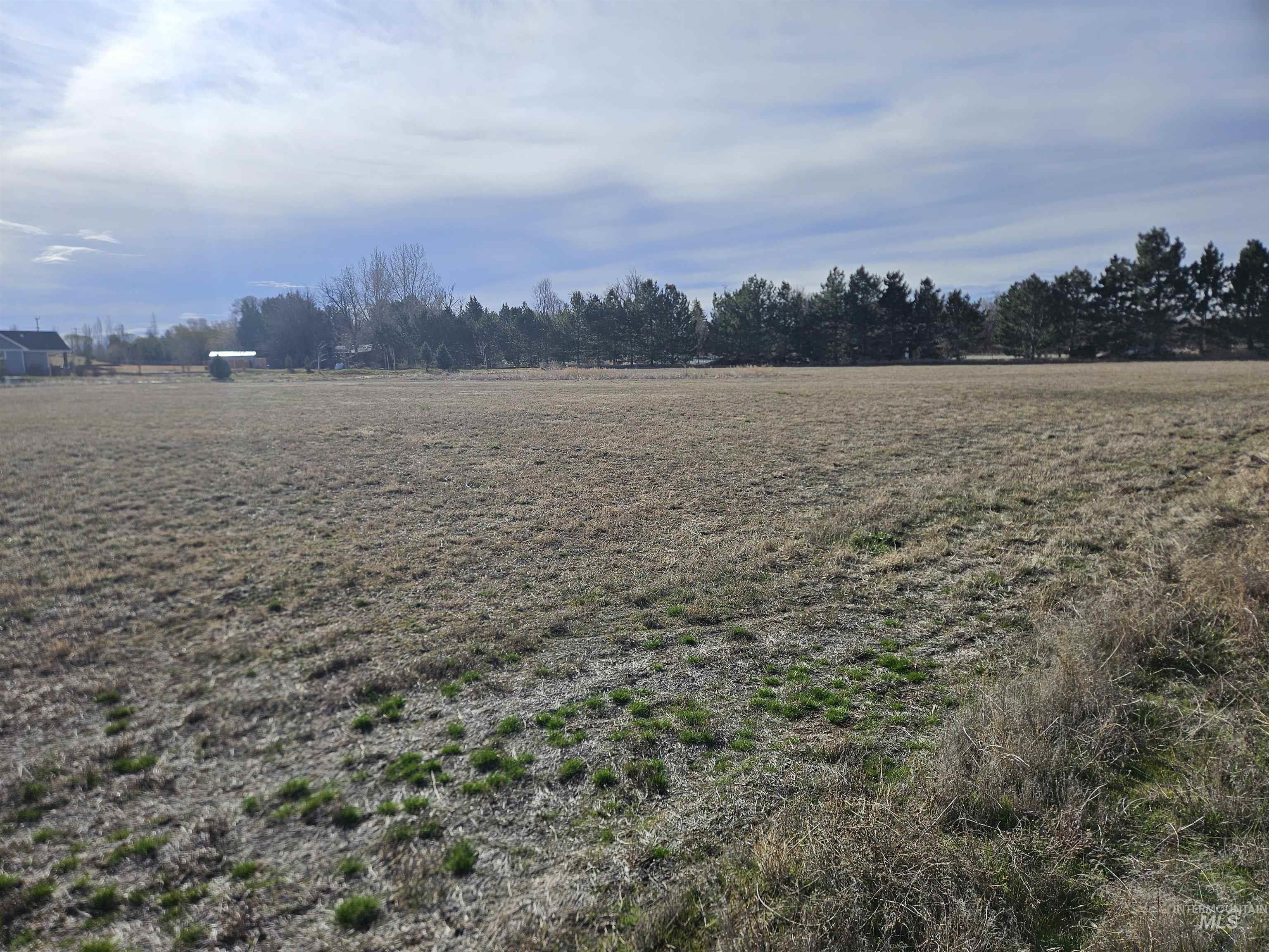 150 Creekside Property Photo 3
