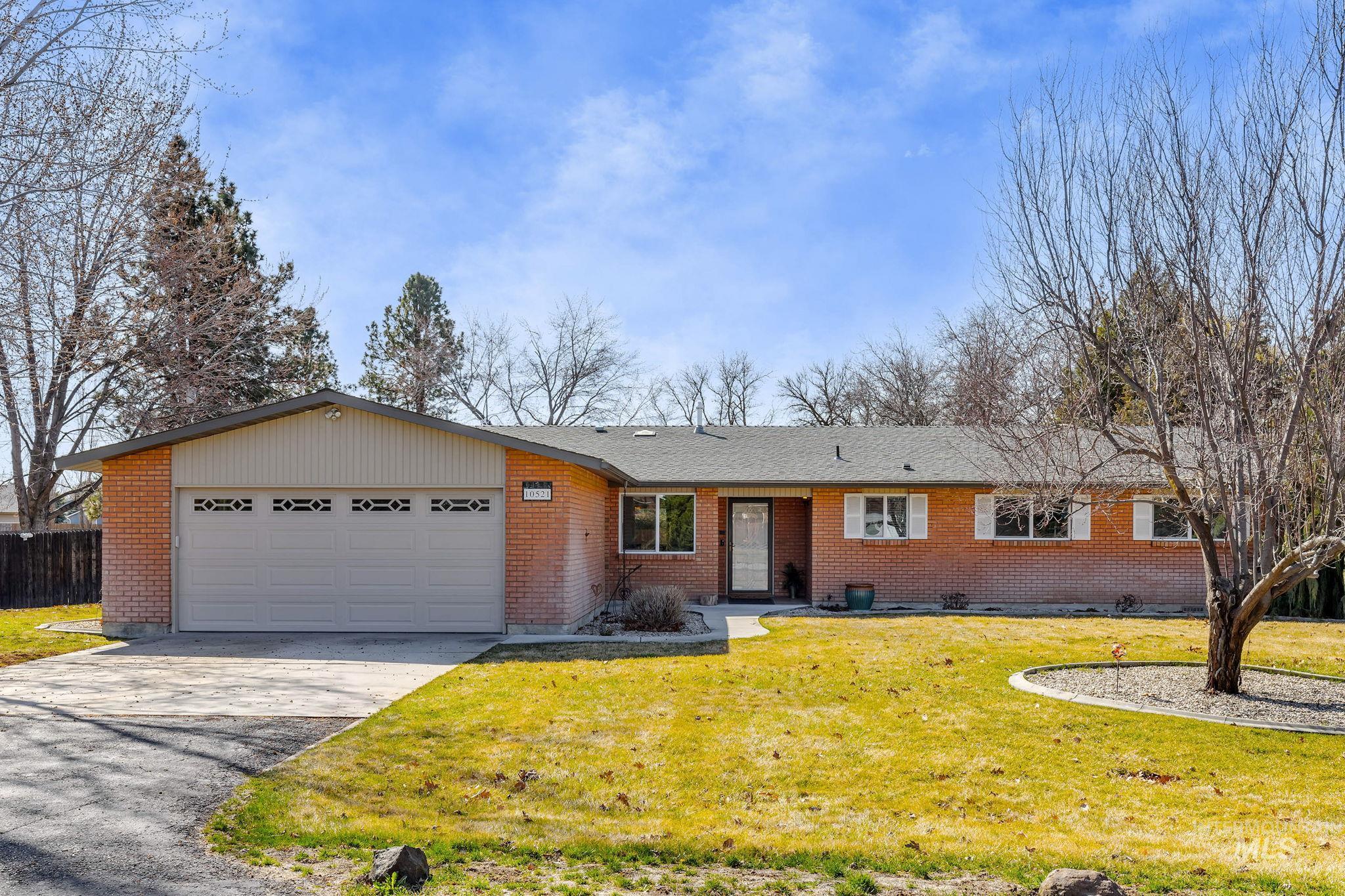 10521 W Roan Meadows Dr Property Photo