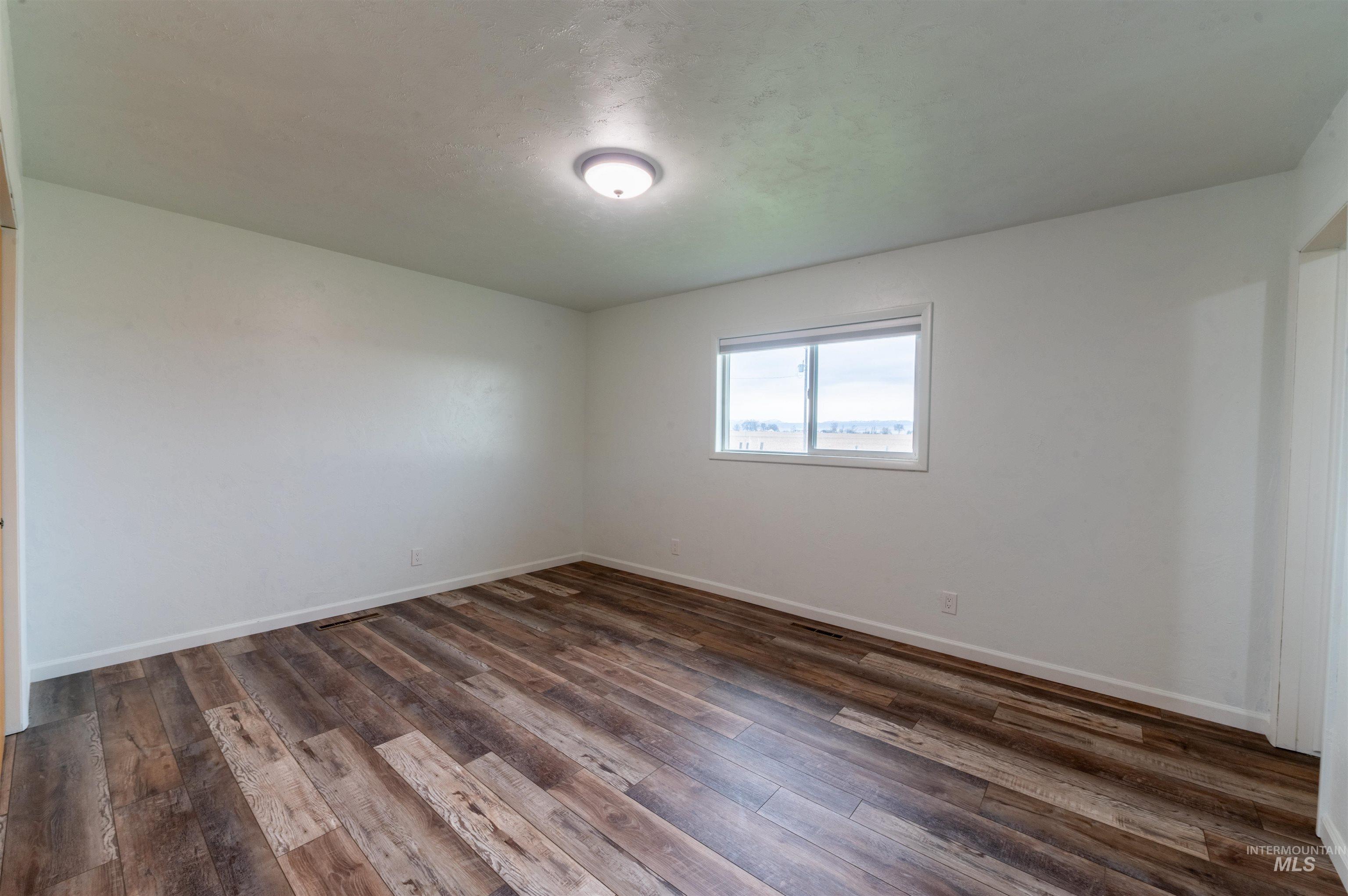 1825 E 1550 S Property Photo 23