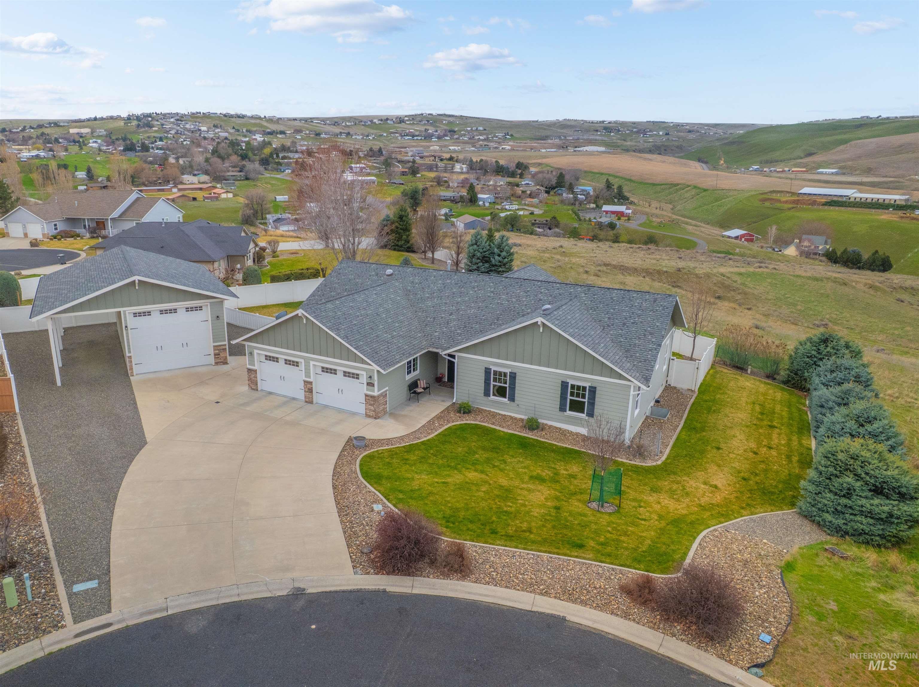 2509 Tourchstone Lane Property Photo