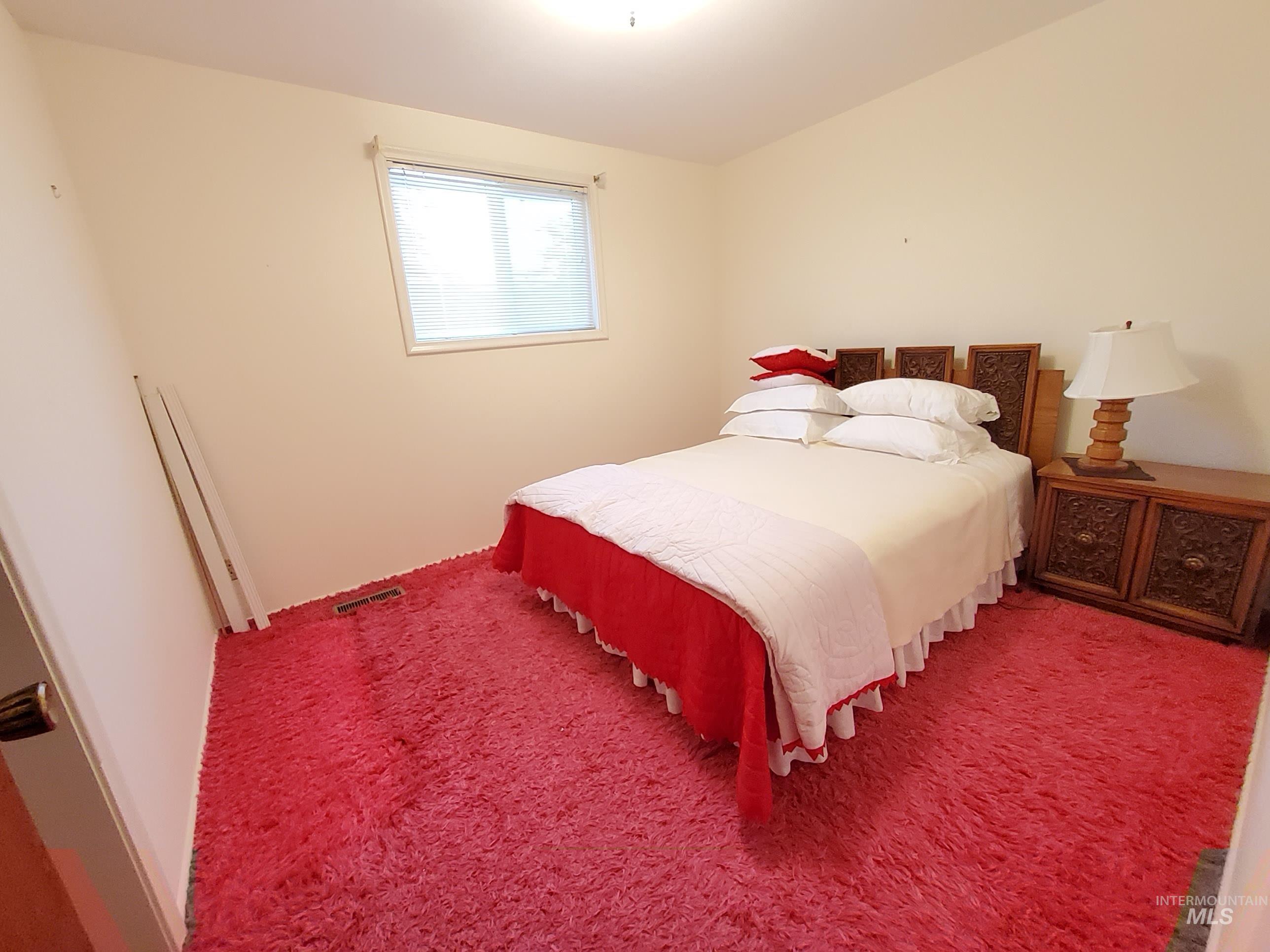 202 East Ave A Property Photo 8