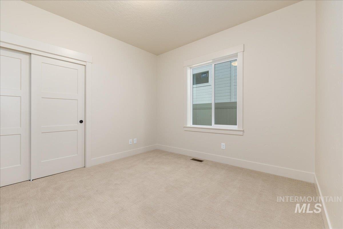 9395 S Egg Harbor Avenue Property Photo 7