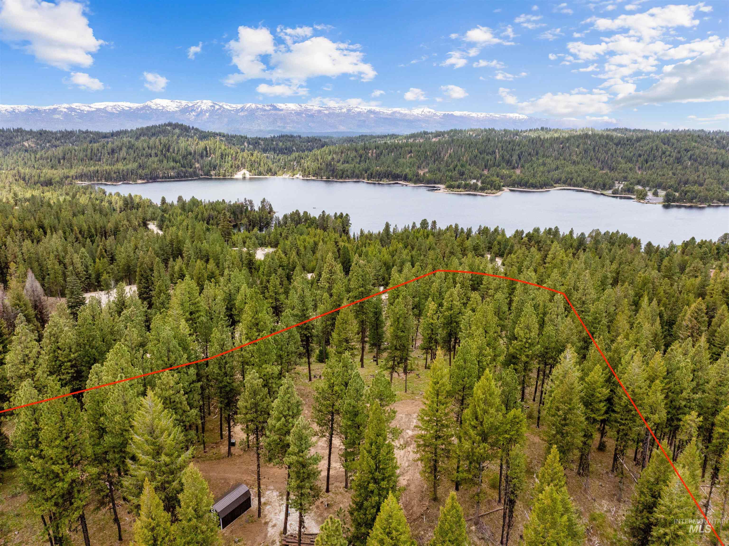 152 Pointes Rd Property Photo