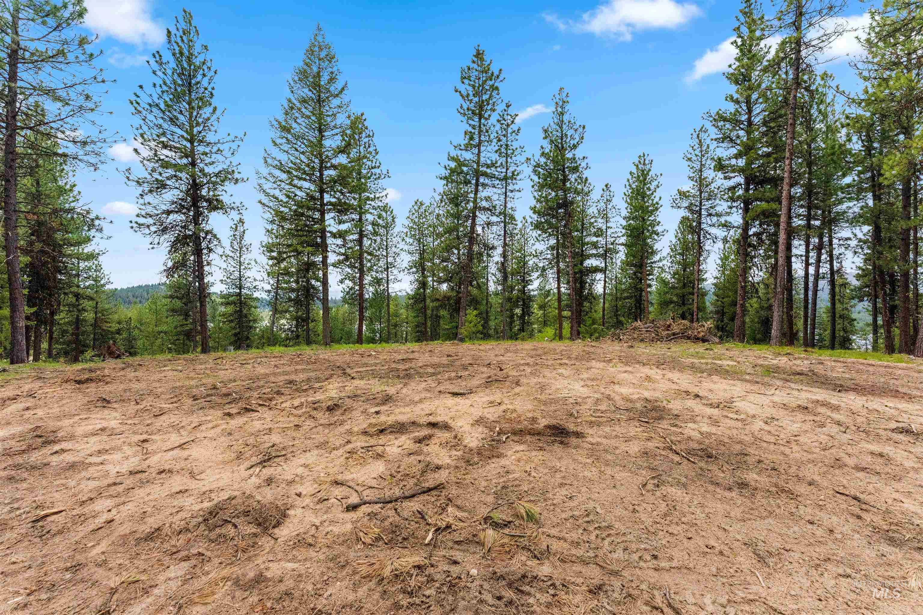 152 Pointes Rd Property Photo 14