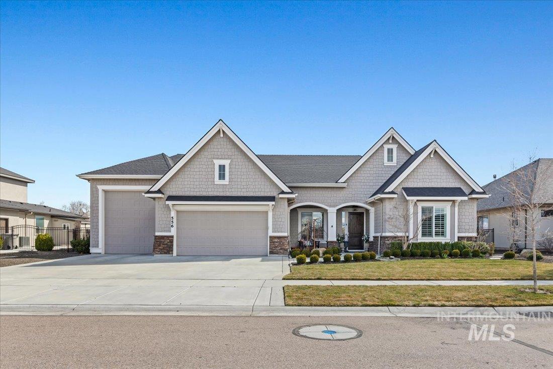 556 S Rivermist Ave Property Photo