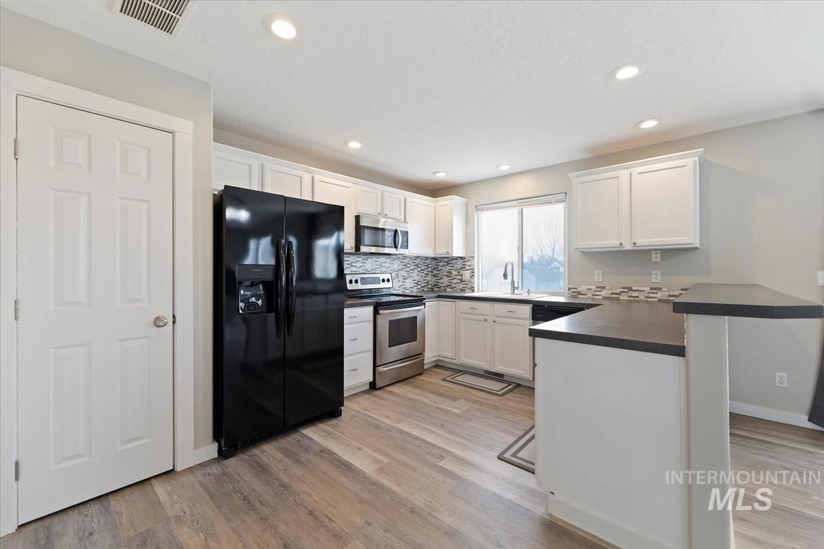 535 N Moonglow Place Property Photo 12