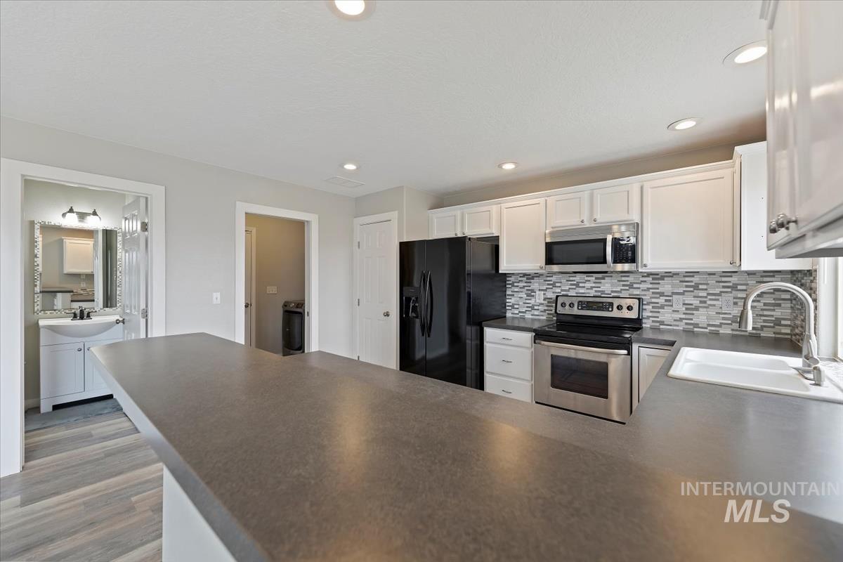535 N Moonglow Place Property Photo 17