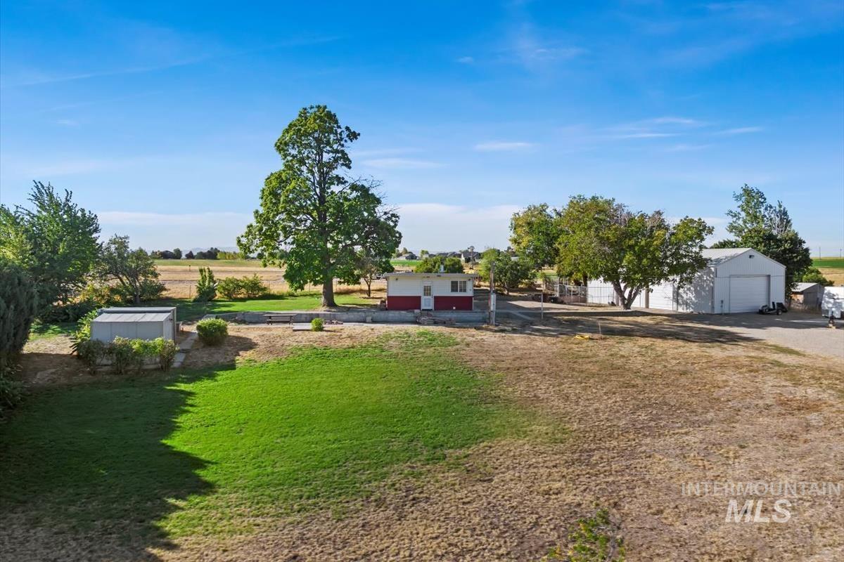 18999 Chicken Dinner Rd Property Photo