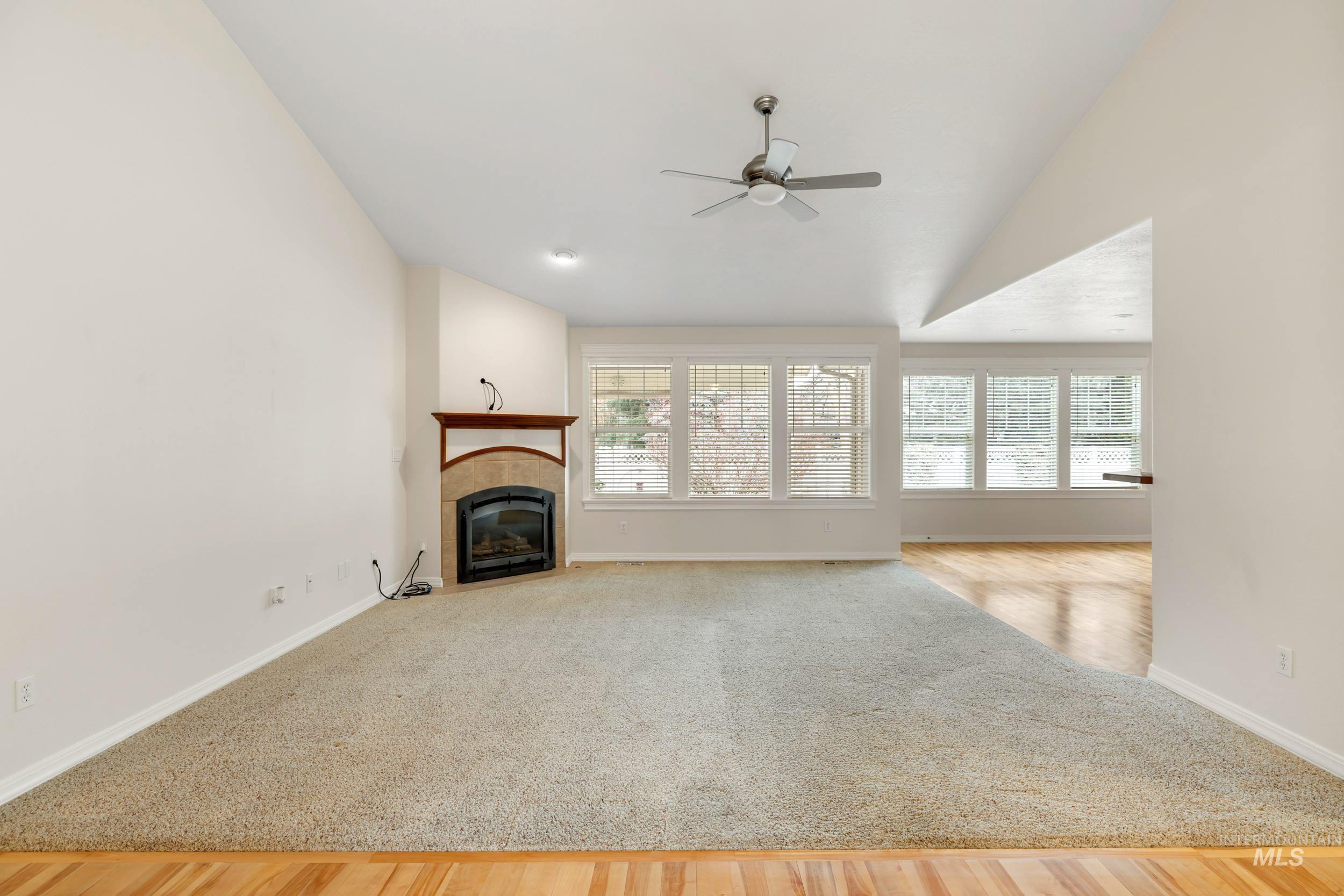 5475 N Mendelson Ave Property Photo 5